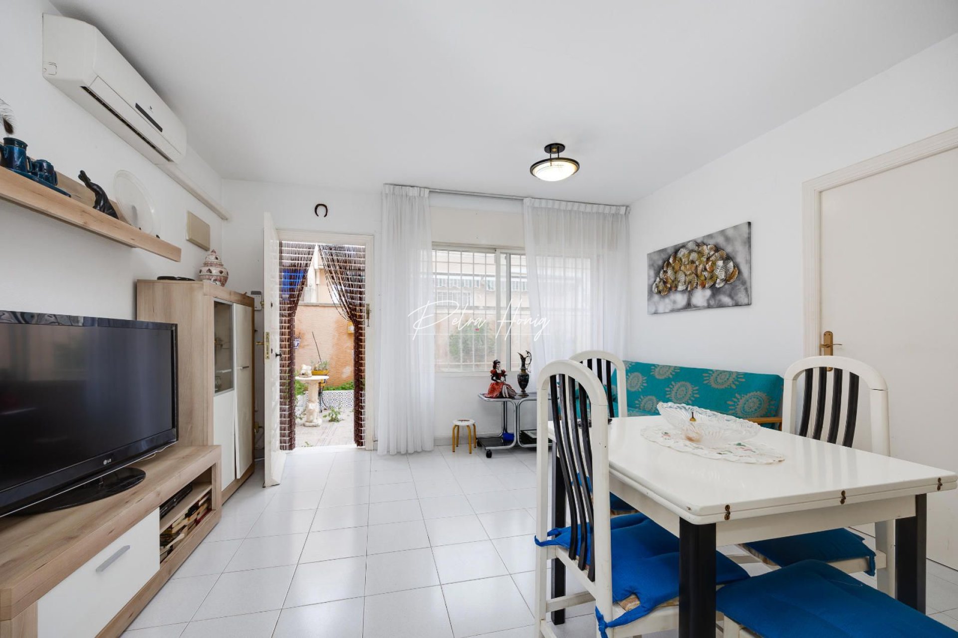 Resales - Townhouse - Torrevieja - Zona Carrefour