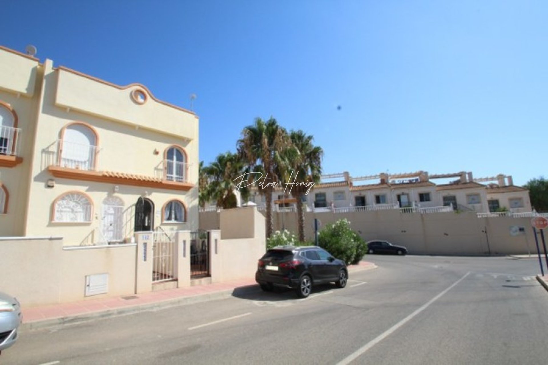Resales - Townhouse - Villamartin