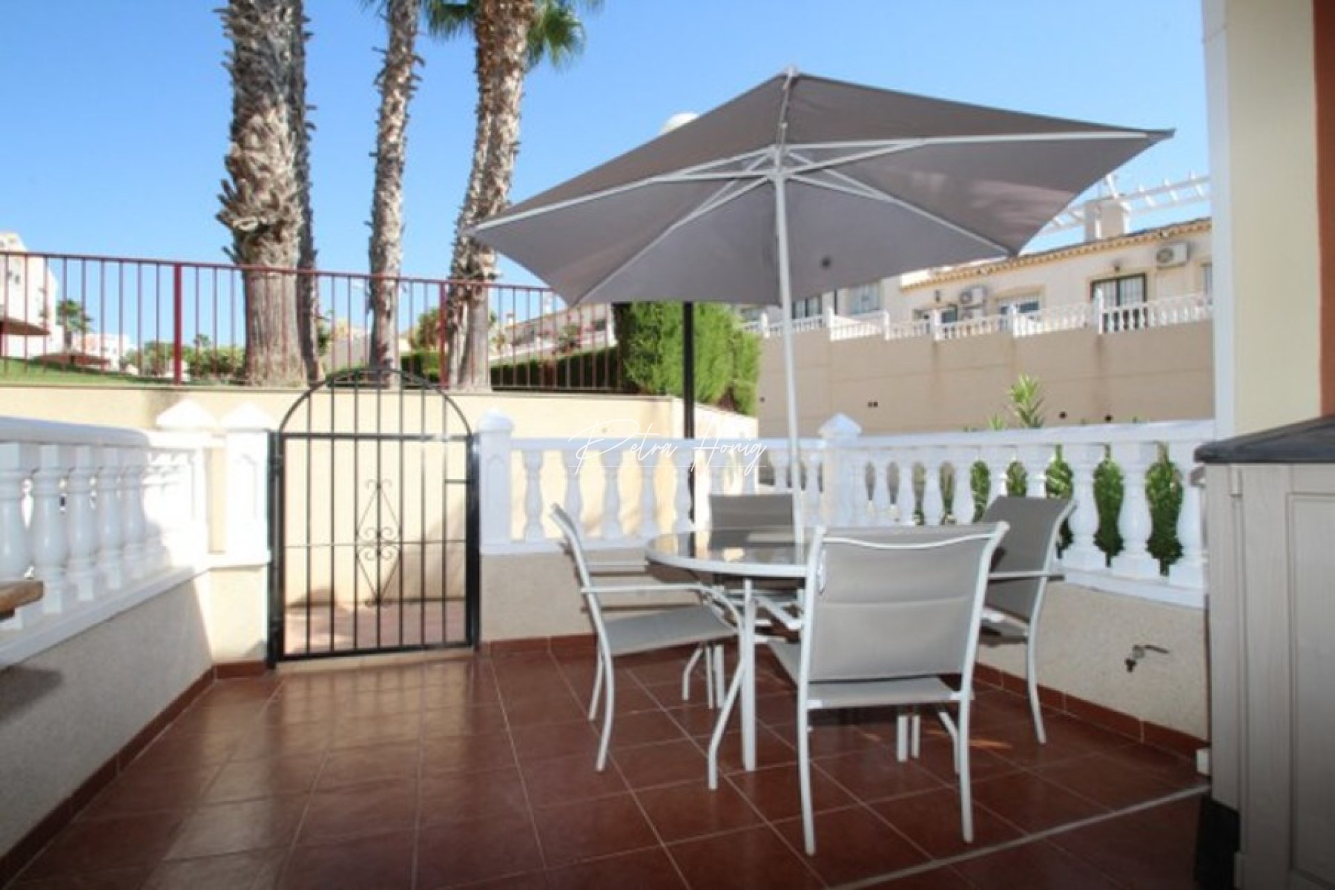 Resales - Townhouse - Villamartin