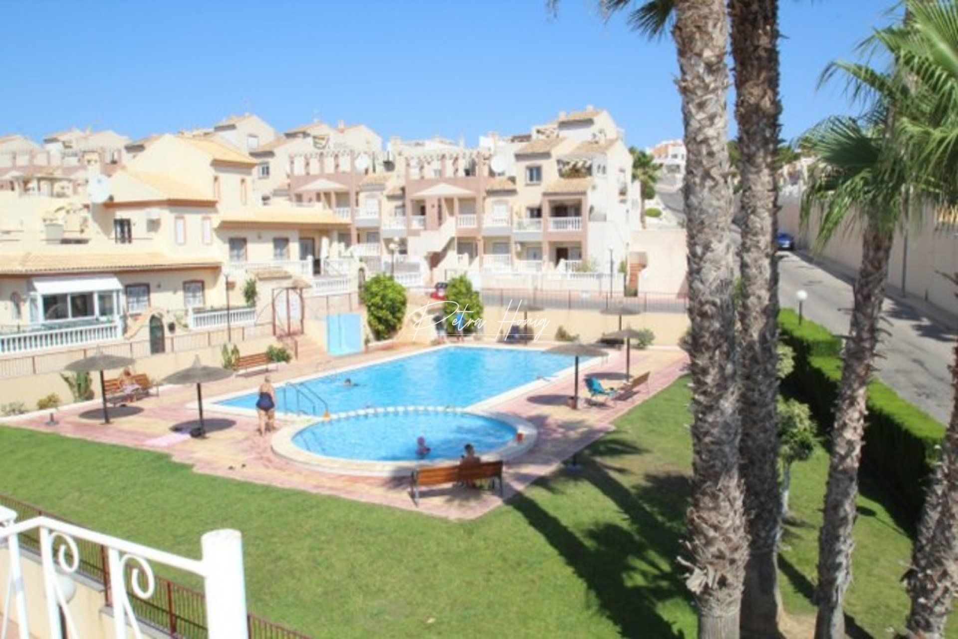 Resales - Townhouse - Villamartin