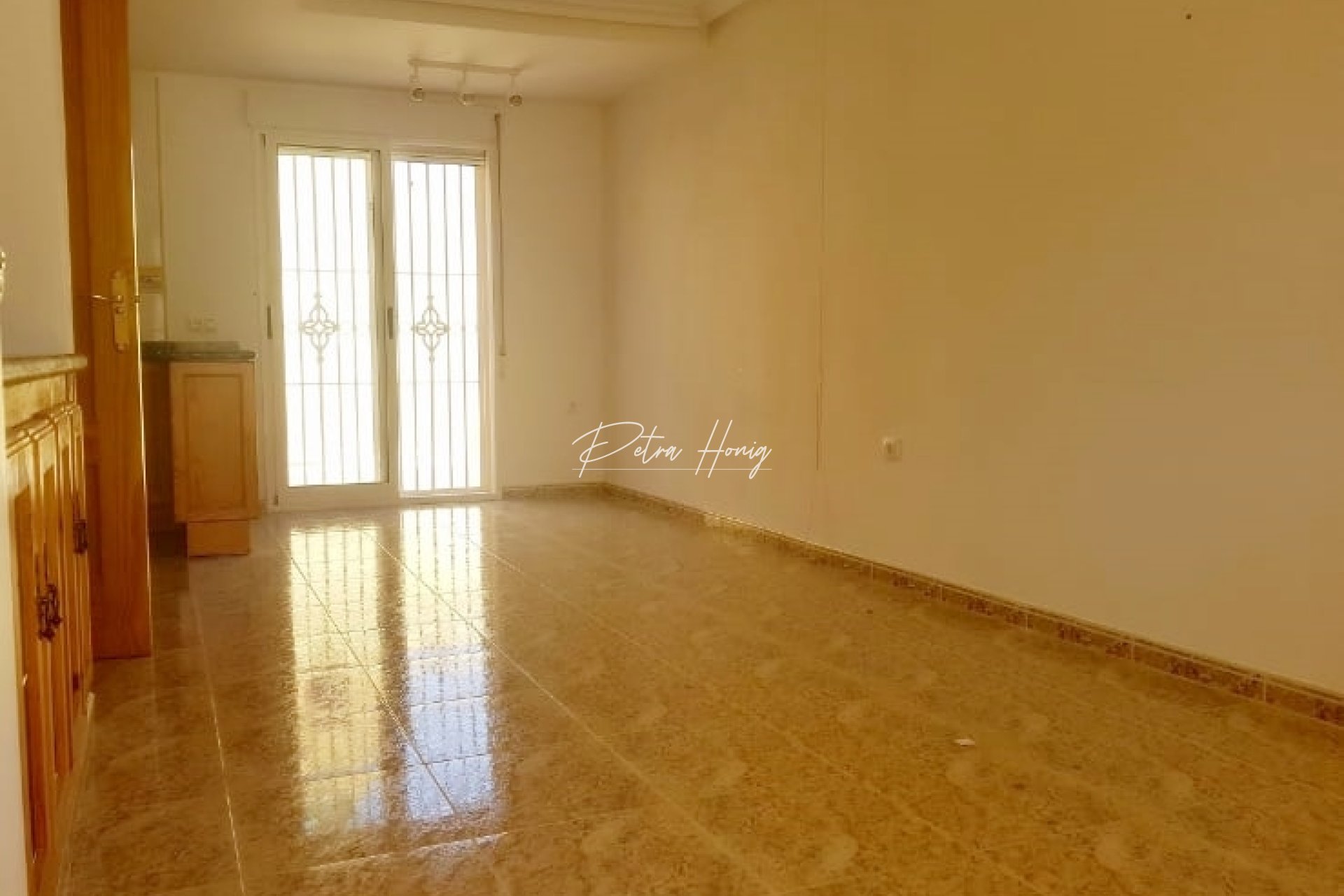 Resales - Townhouse - Villamartin