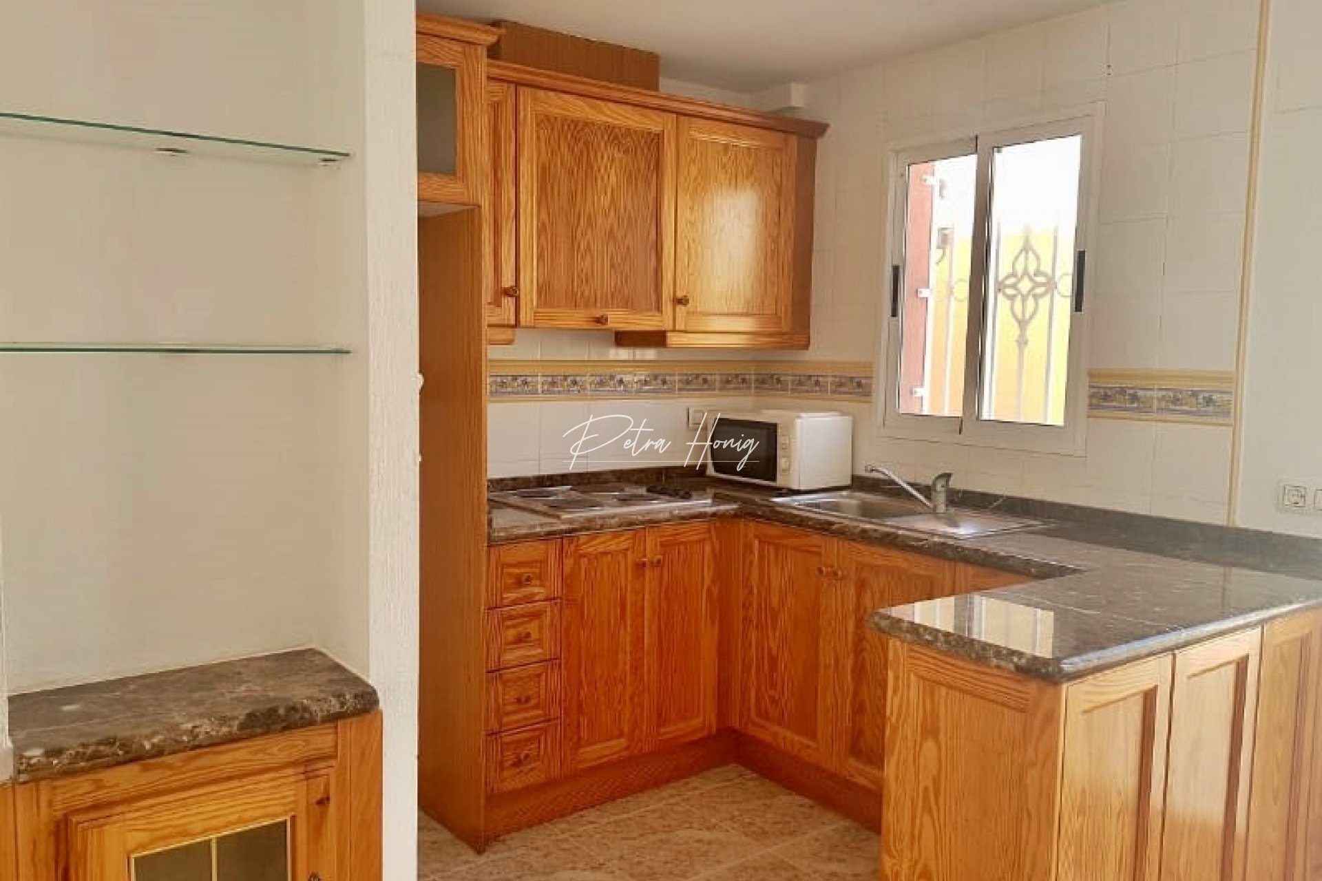 Resales - Townhouse - Villamartin
