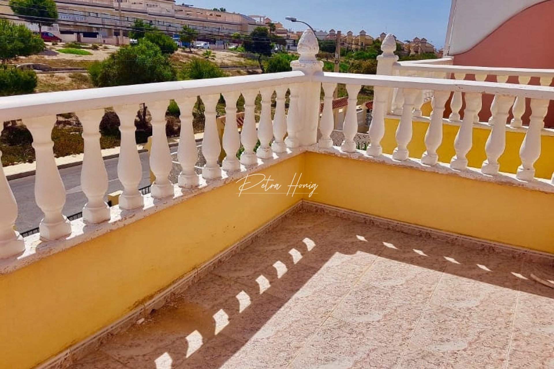 Resales - Townhouse - Villamartin