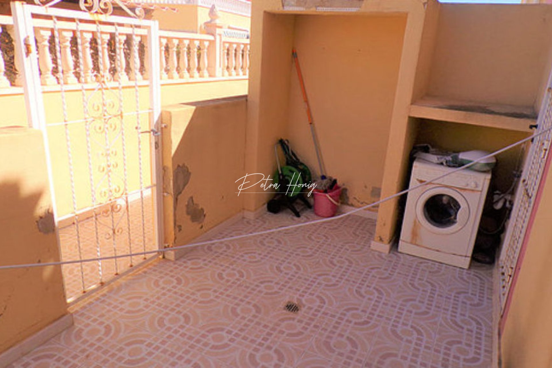 Resales - Townhouse - Villamartin