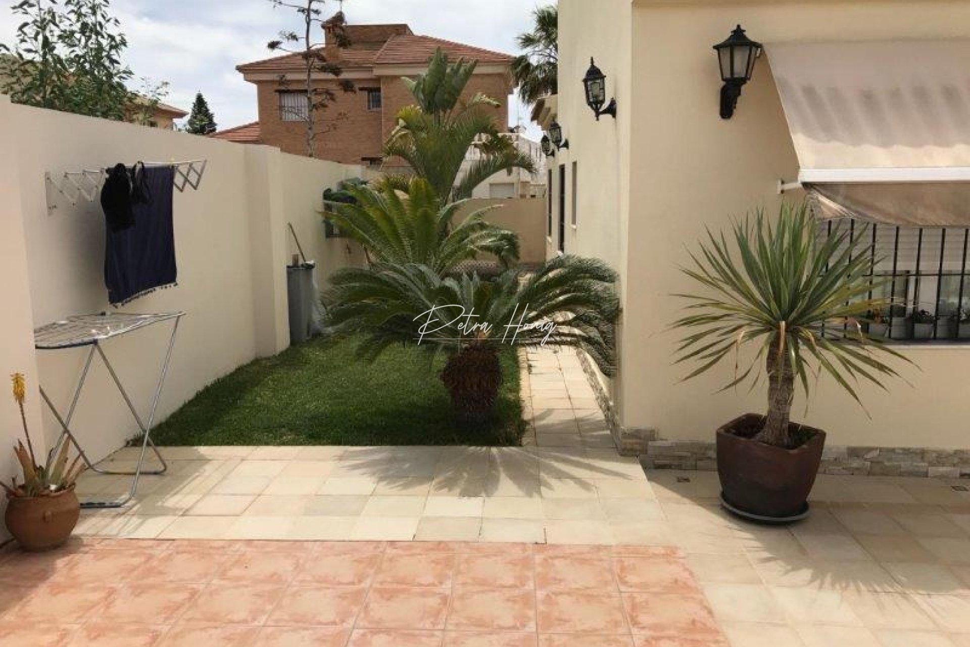 Resales - Villa - Aguas Nuevas