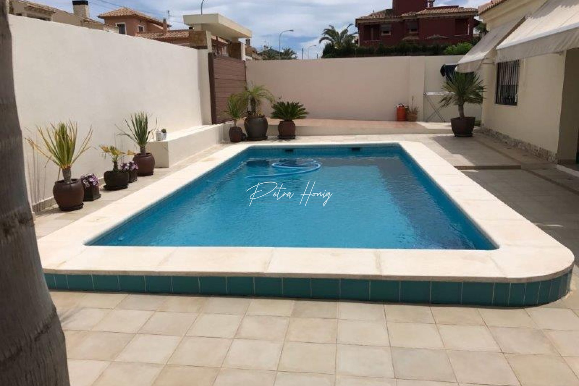 Resales - Villa - Aguas Nuevas