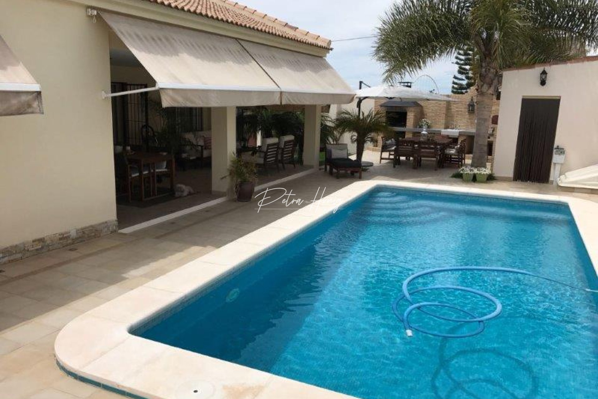 Resales - Villa - Aguas Nuevas