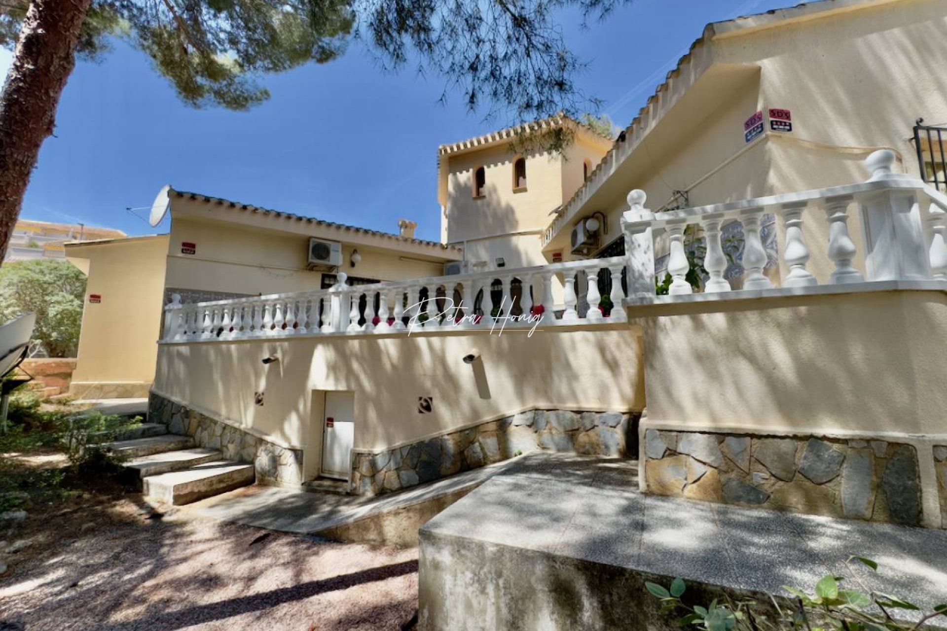 Resales - Villa - Algorfa