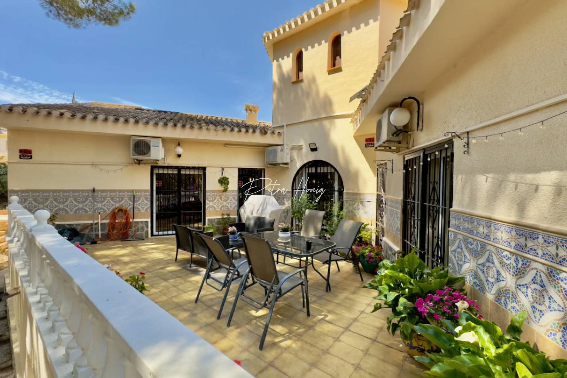 Resales - Villa - Algorfa