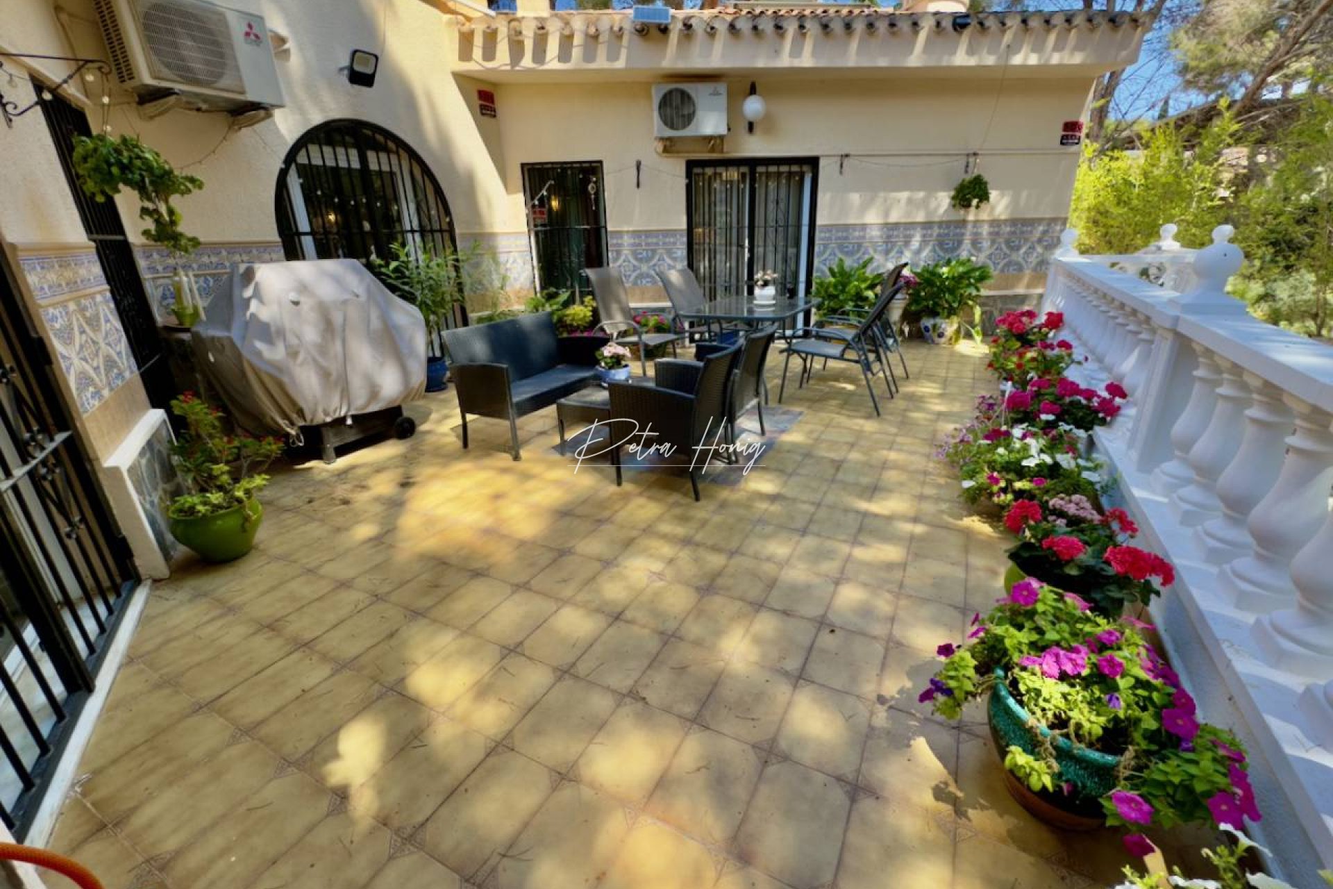 Resales - Villa - Algorfa