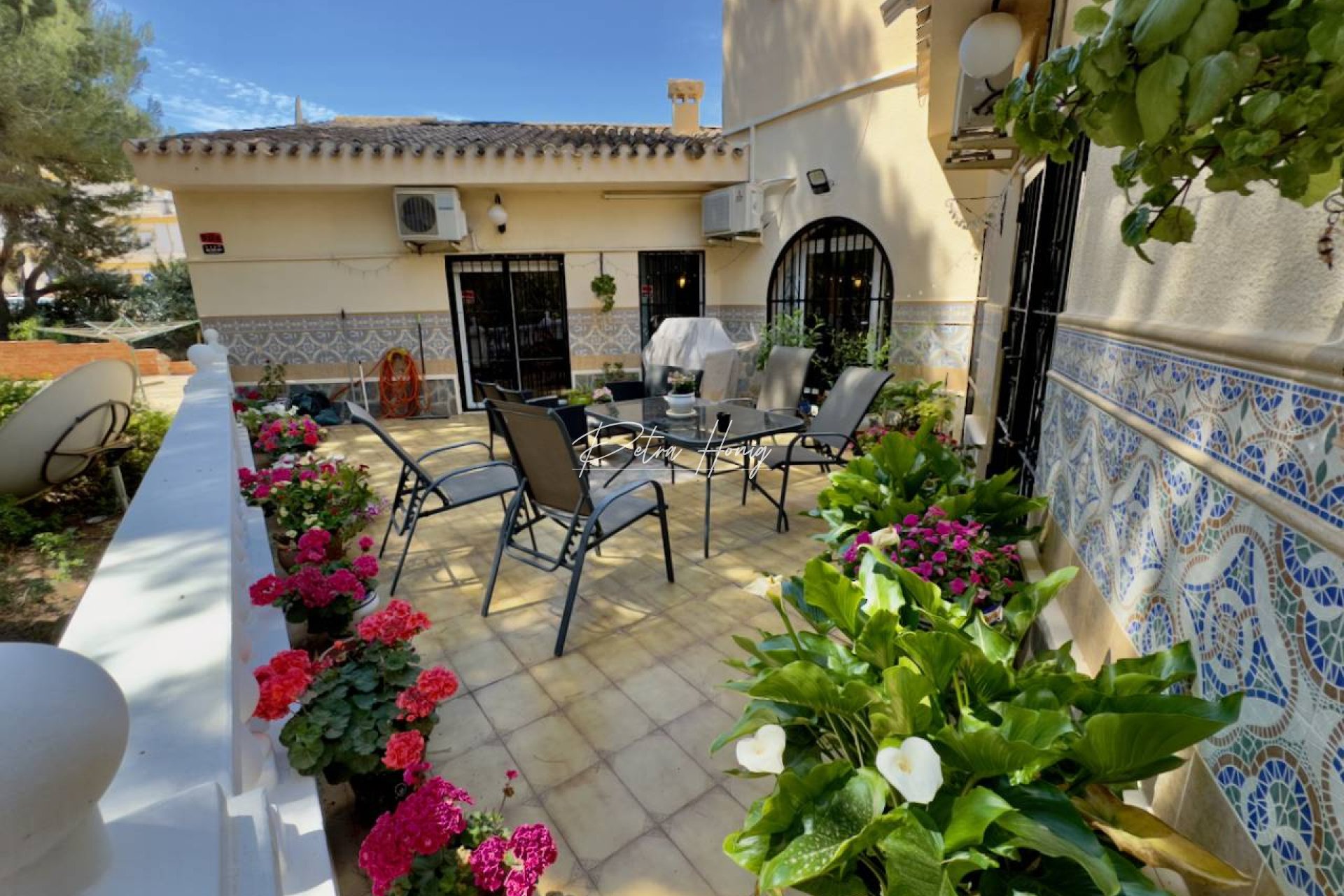 Resales - Villa - Algorfa