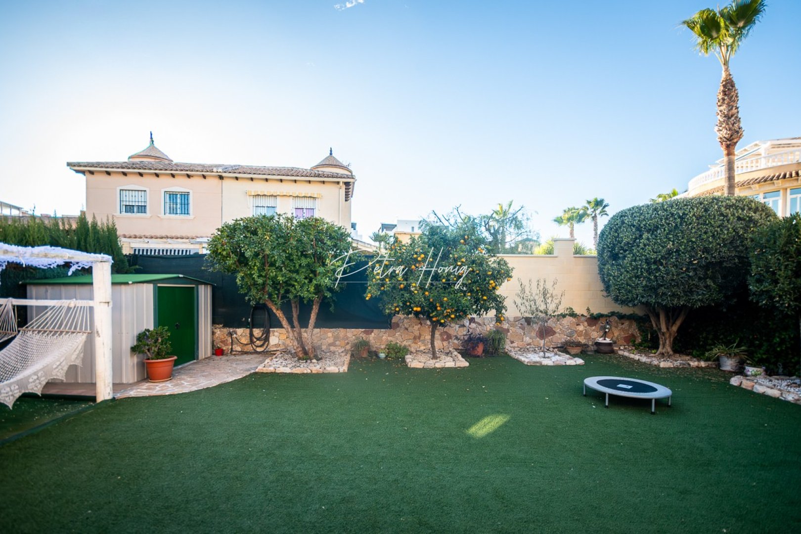 Resales - Villa - Benferri