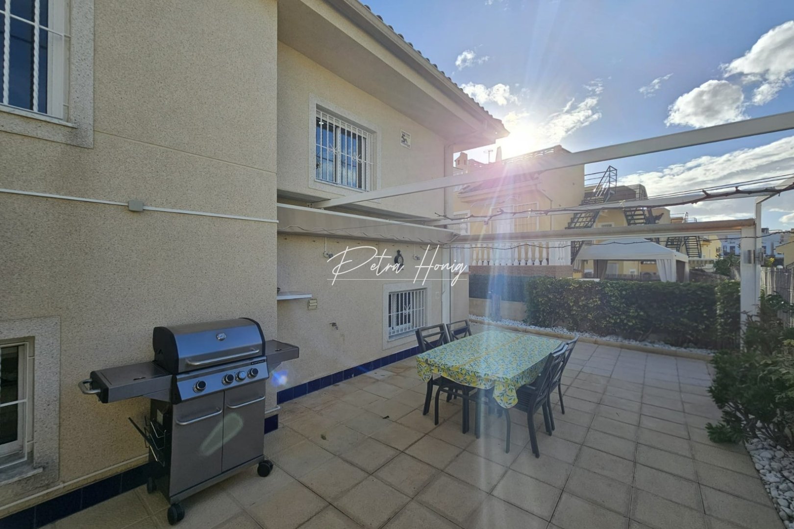 Resales - Villa - Benimar