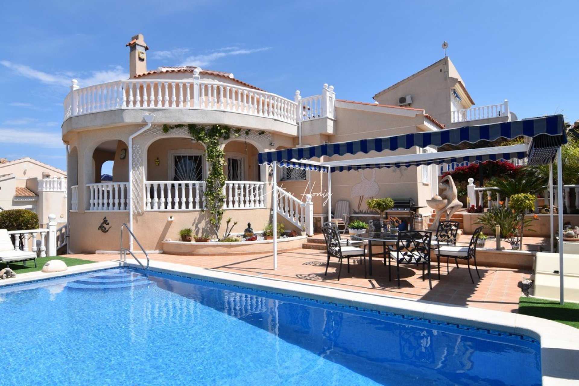 Resales - Villa - Benimar