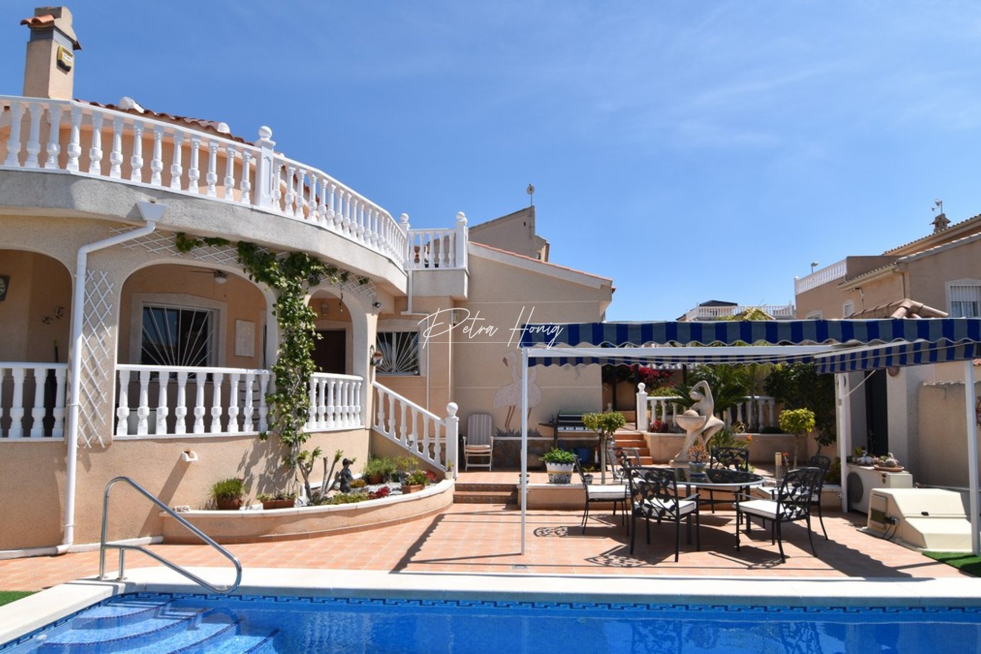 Resales - Villa - Benimar