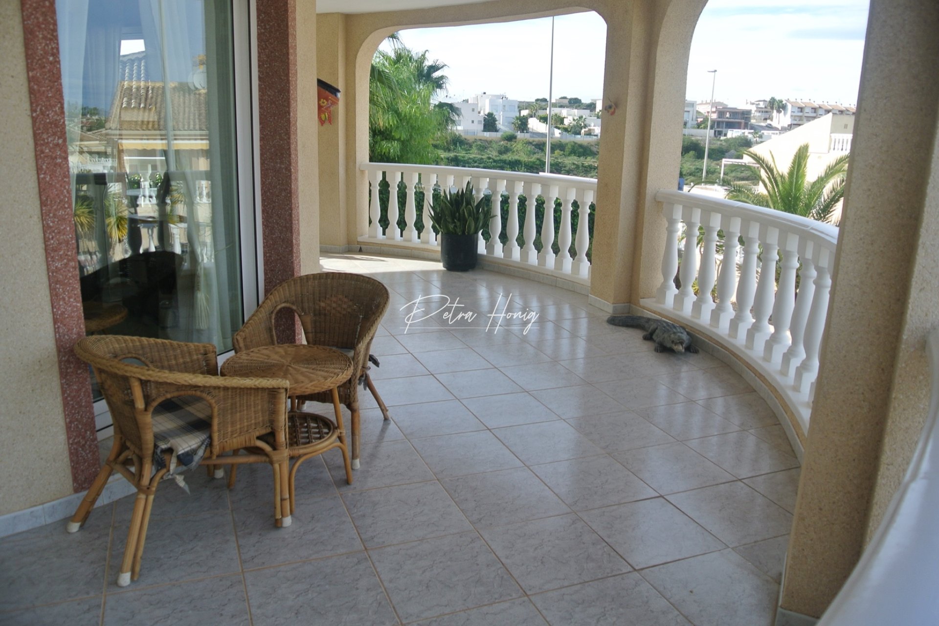 Resales - Villa - Benimar