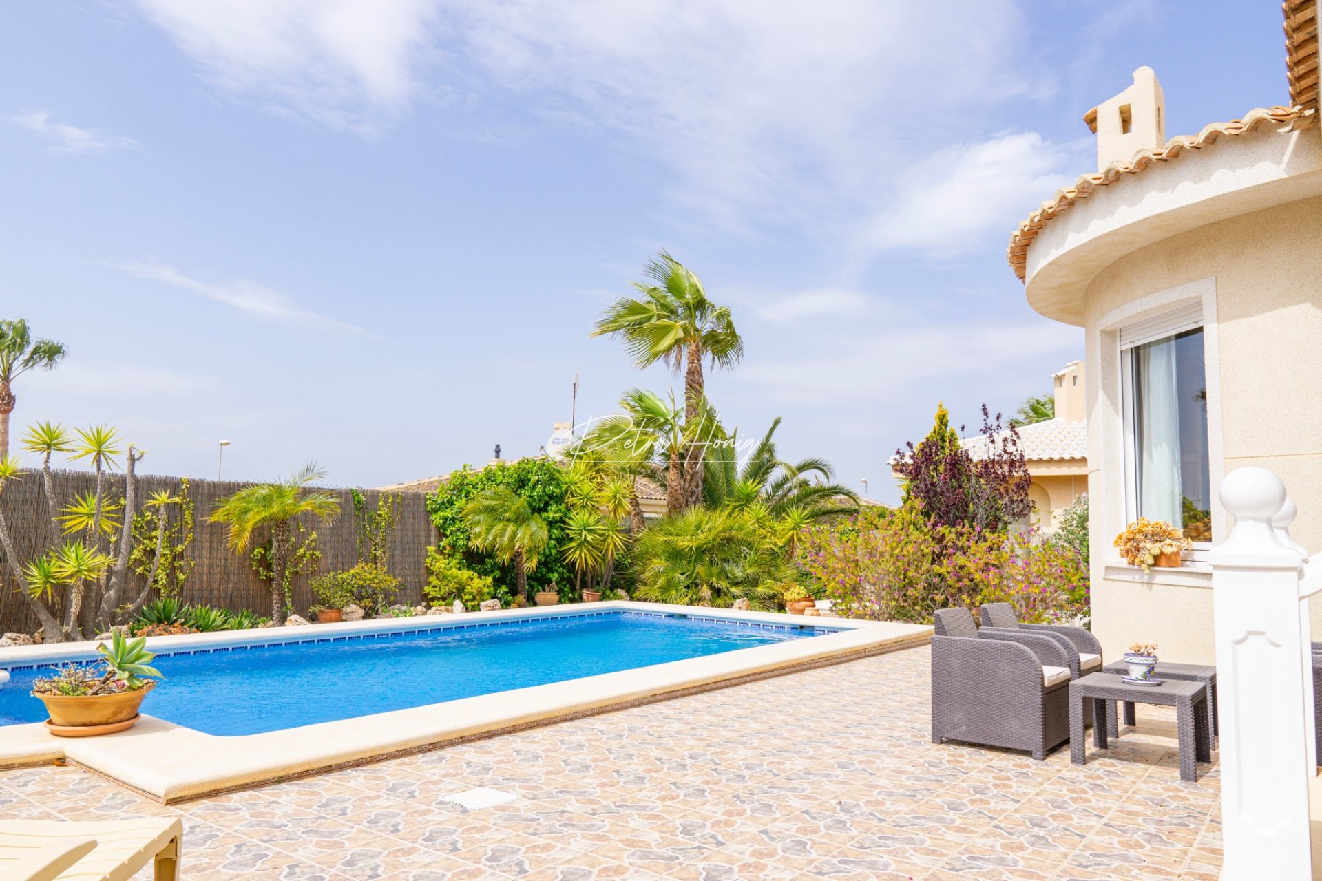 Resales - Villa - Benimar