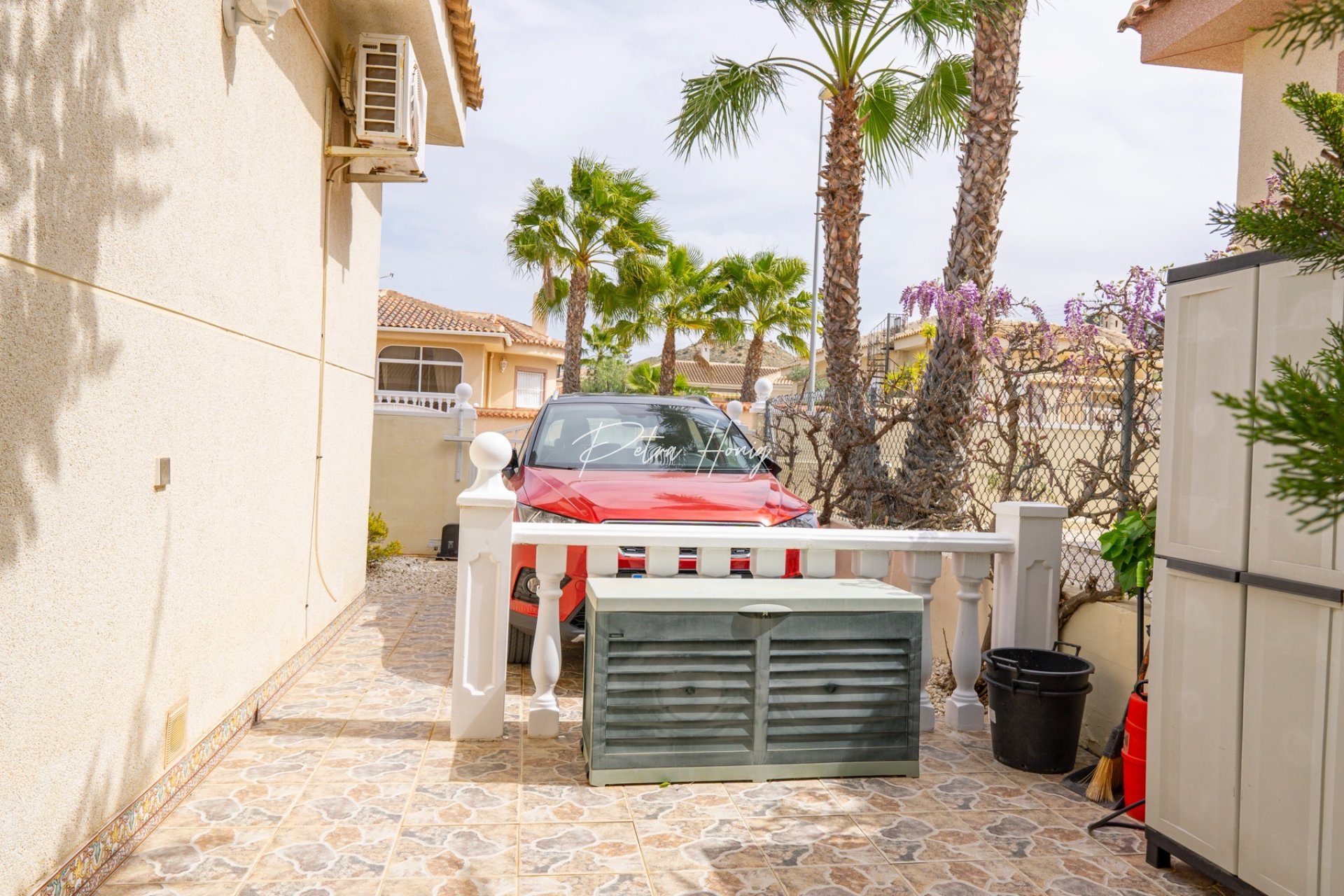 Resales - Villa - Benimar