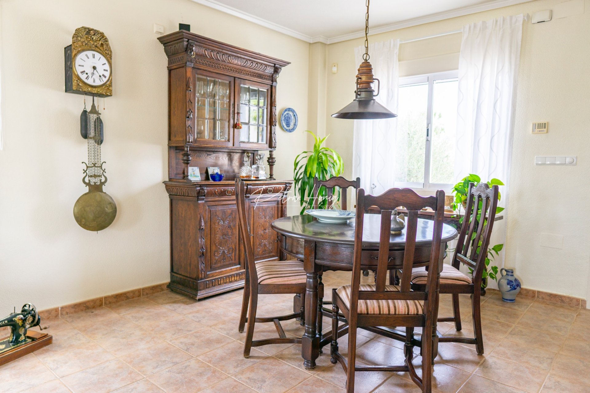 Resales - Villa - Benimar