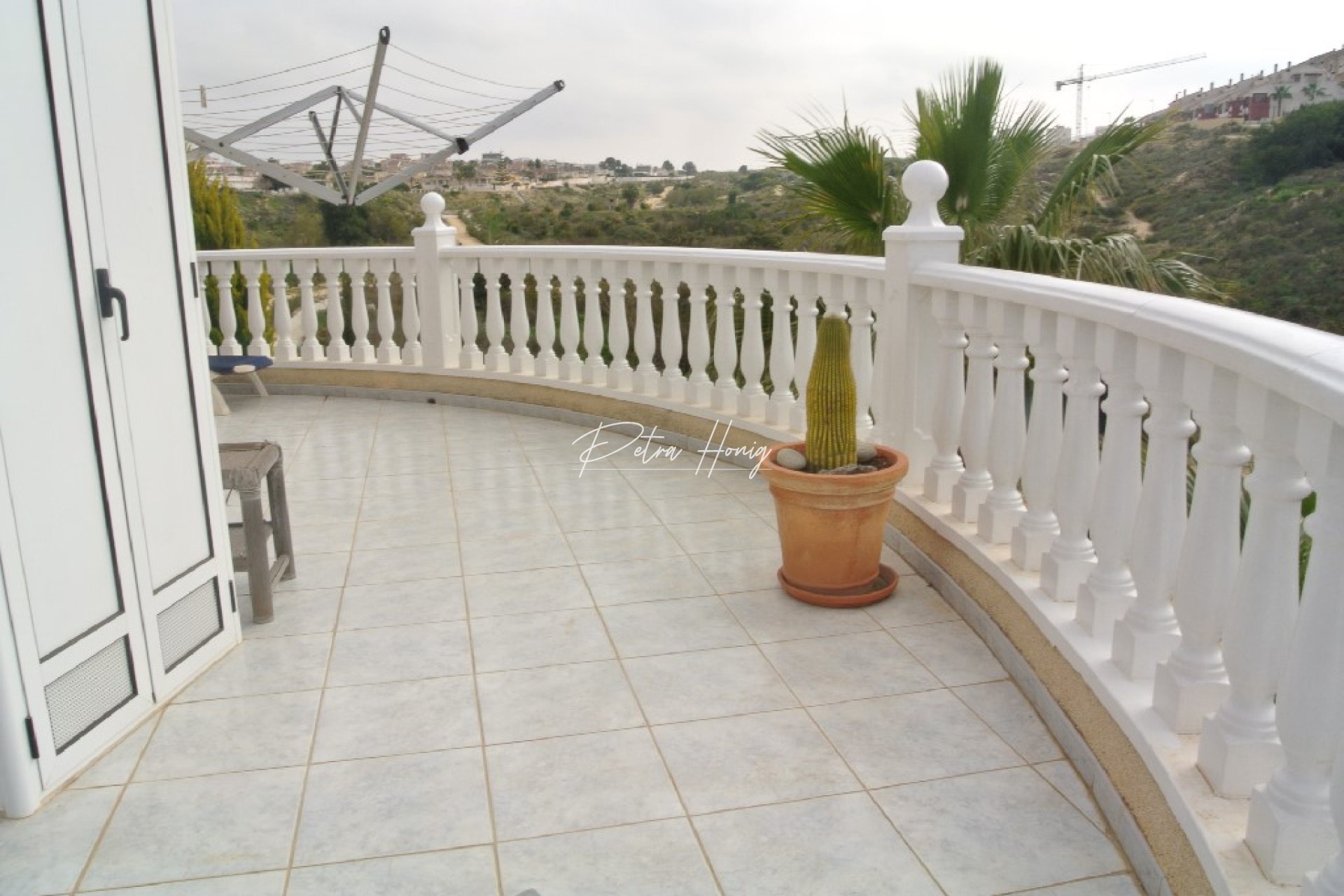 Resales - Villa - Benimar