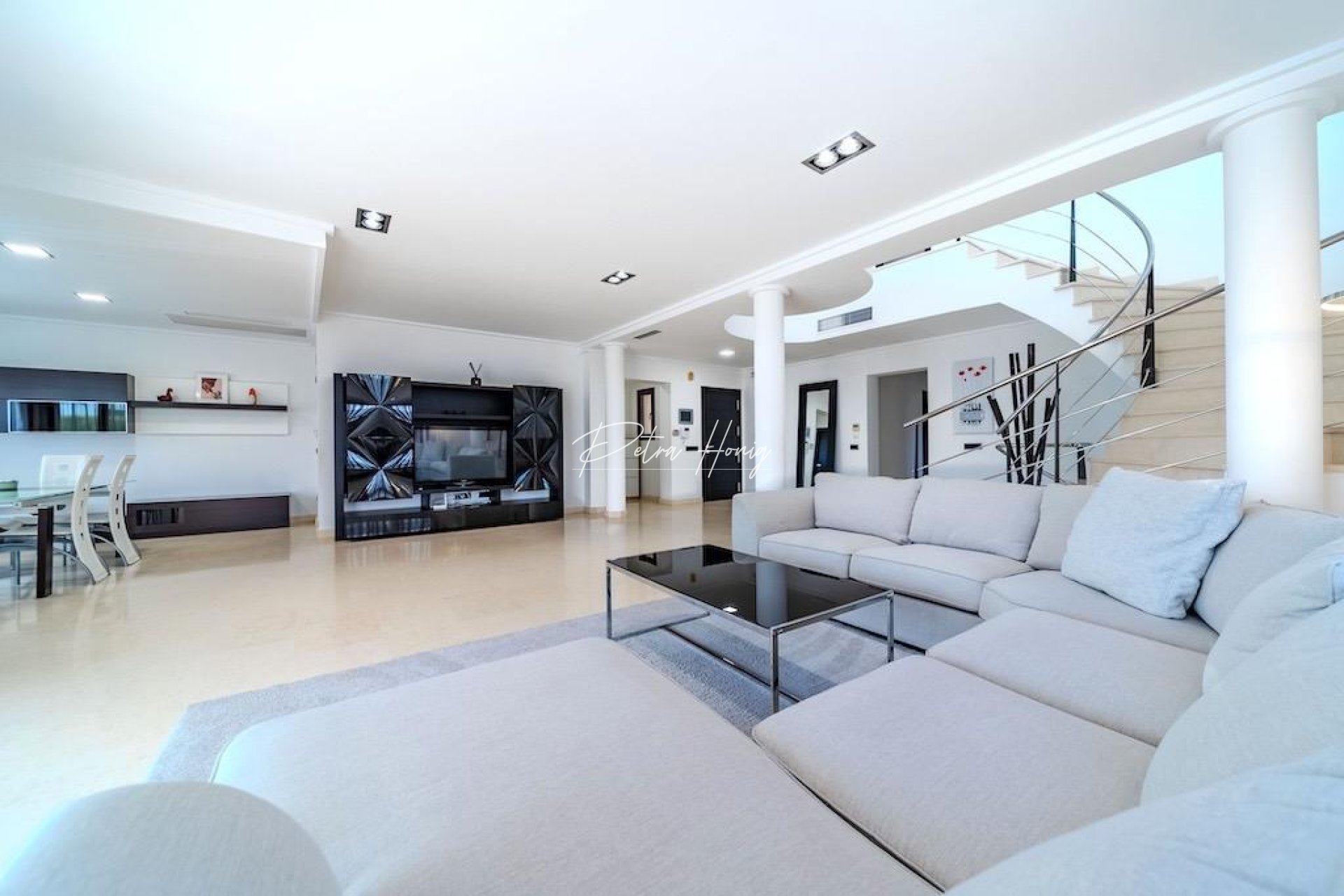 Resales - Villa - Cabo Roig - Costa blanca