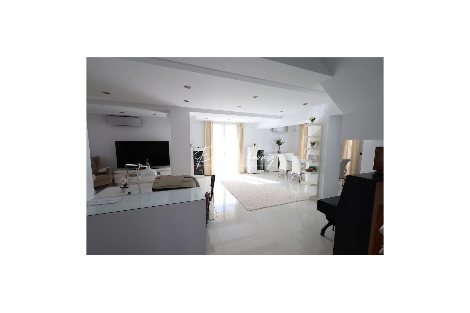 Resales - Villa - Cabo Roig - Costa blanca