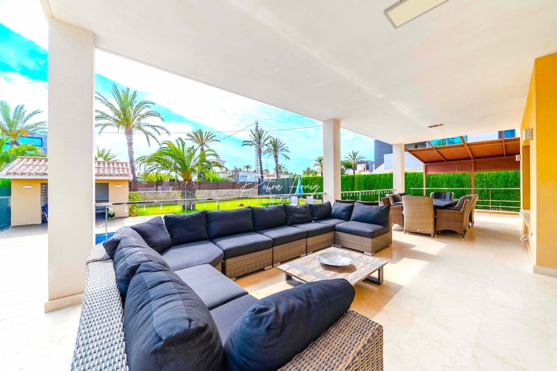 Resales - Villa - Cabo Roig