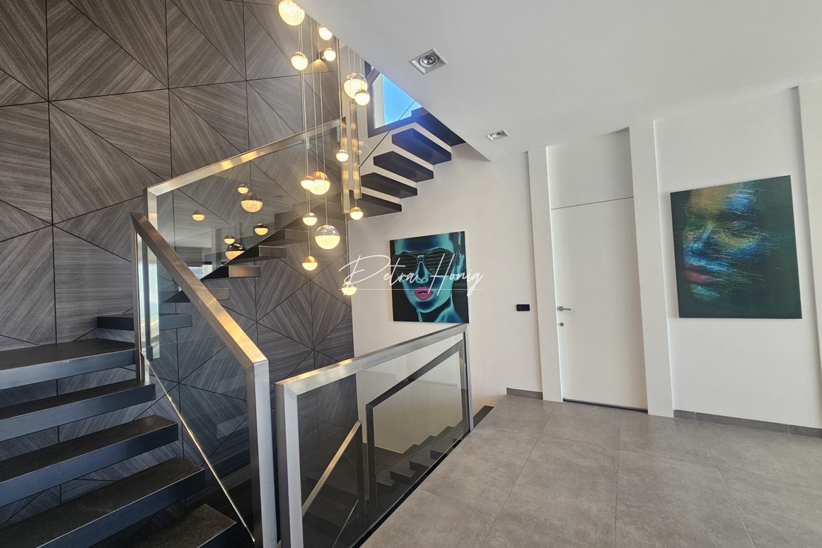 Resales - Villa - Cabo Roig