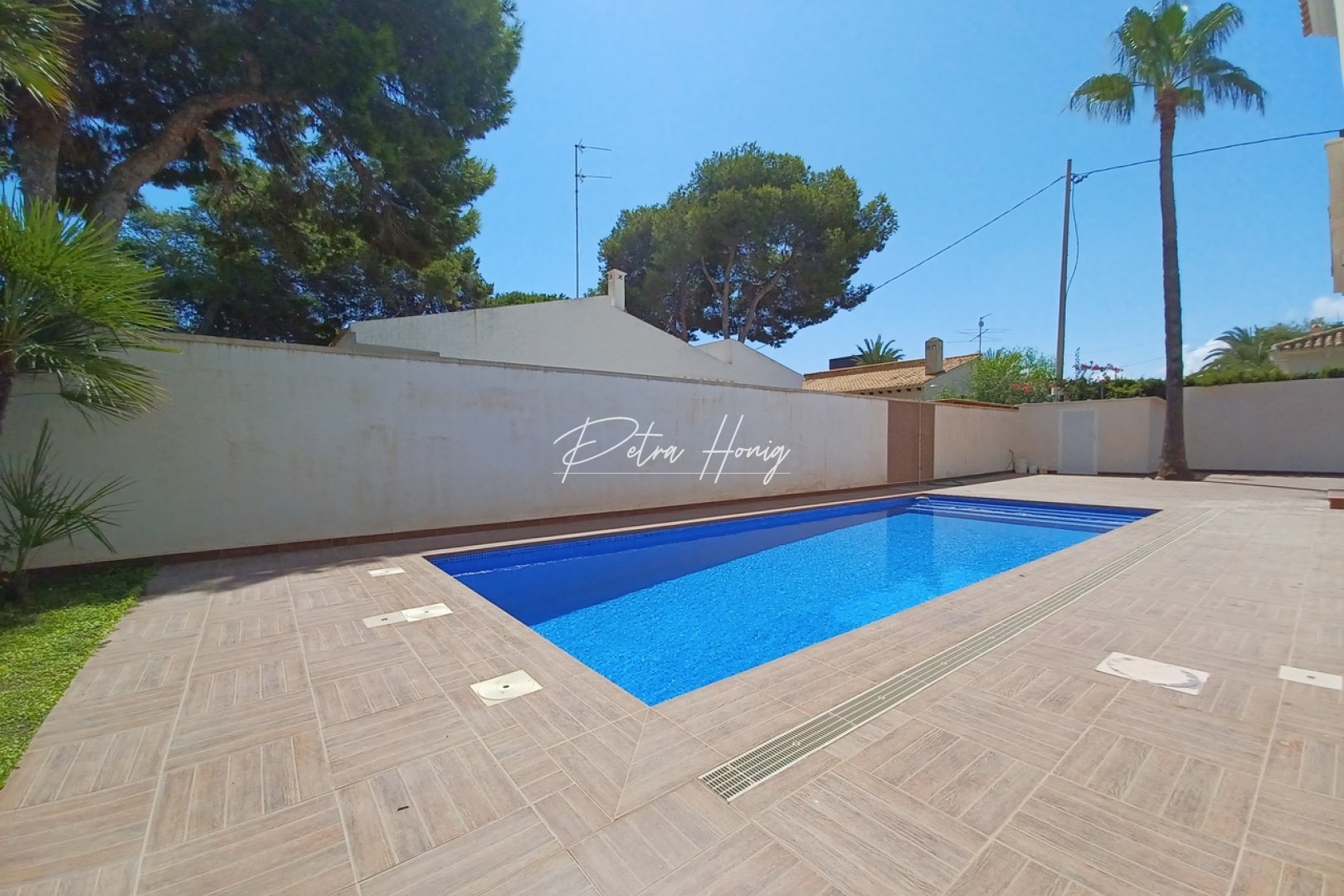 Resales - Villa - Cabo Roig