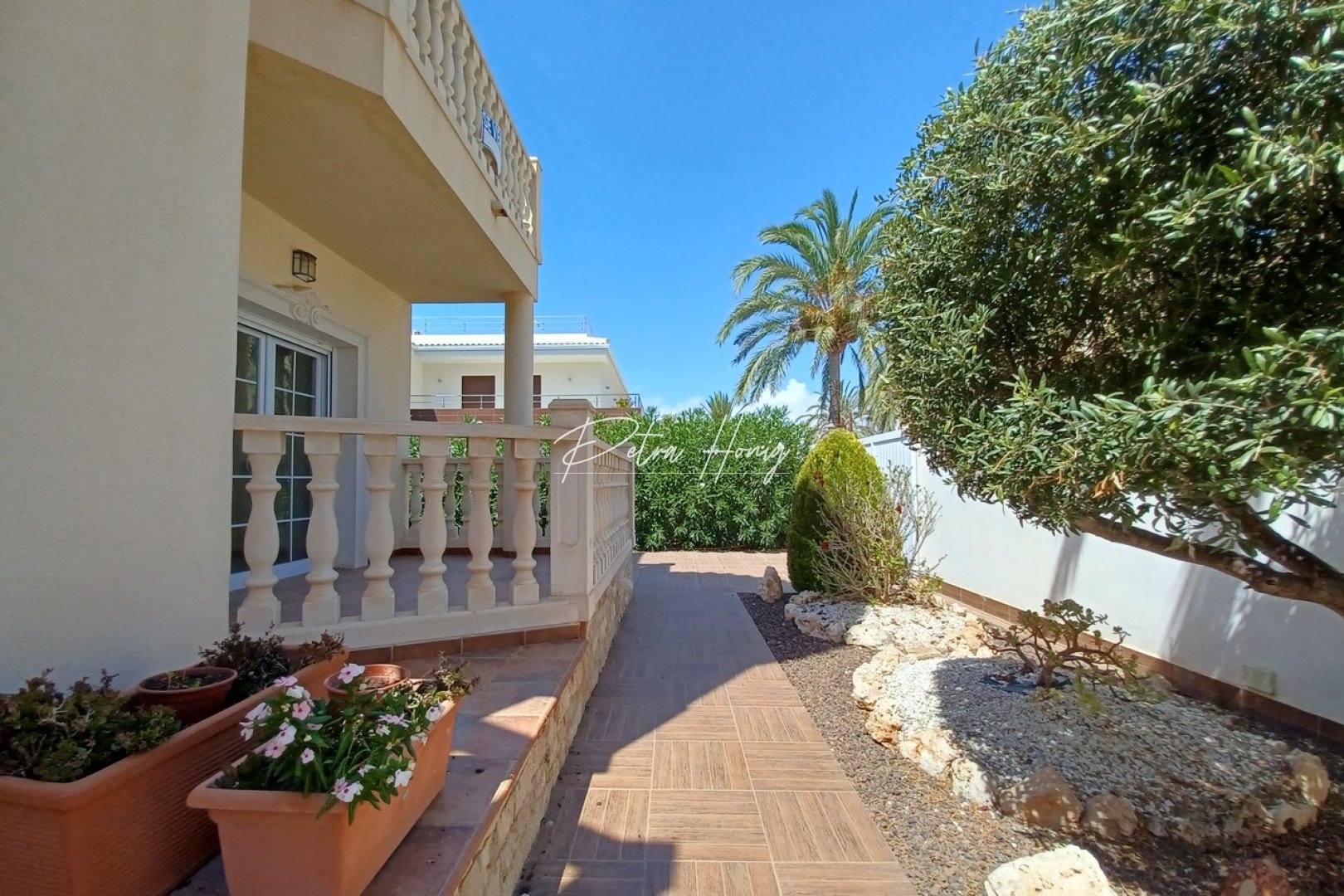 Resales - Villa - Cabo Roig