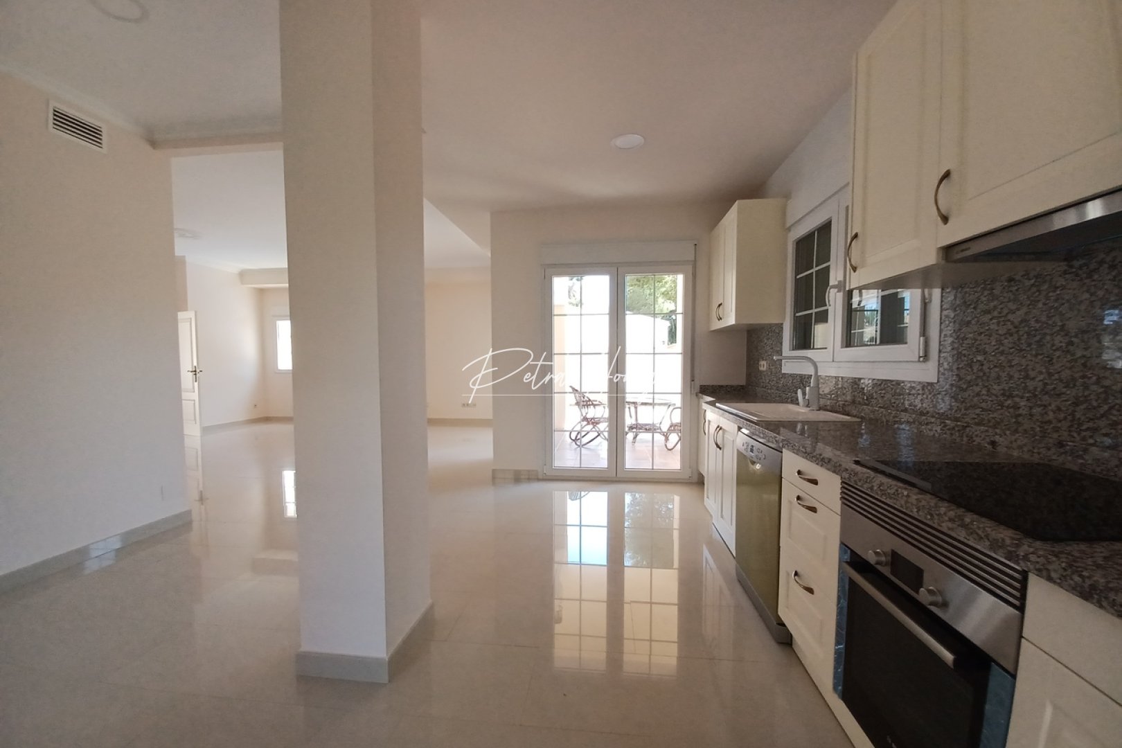 Resales - Villa - Cabo Roig