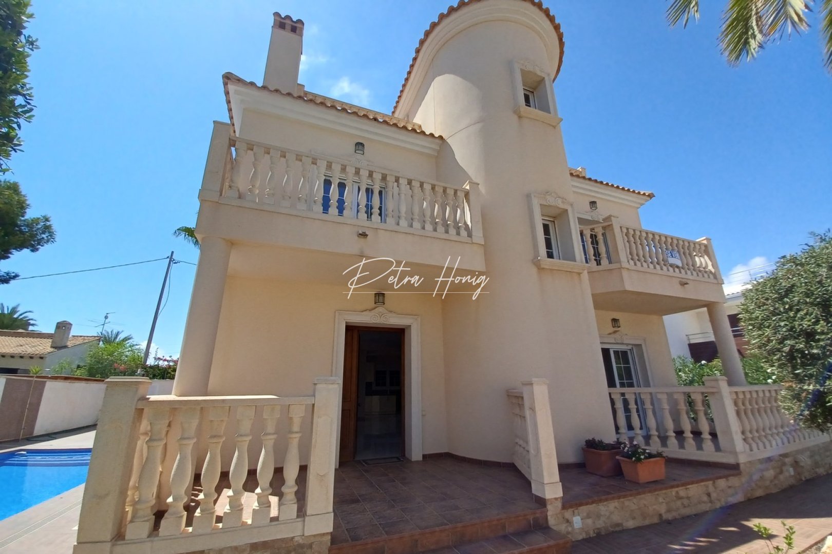 Resales - Villa - Cabo Roig