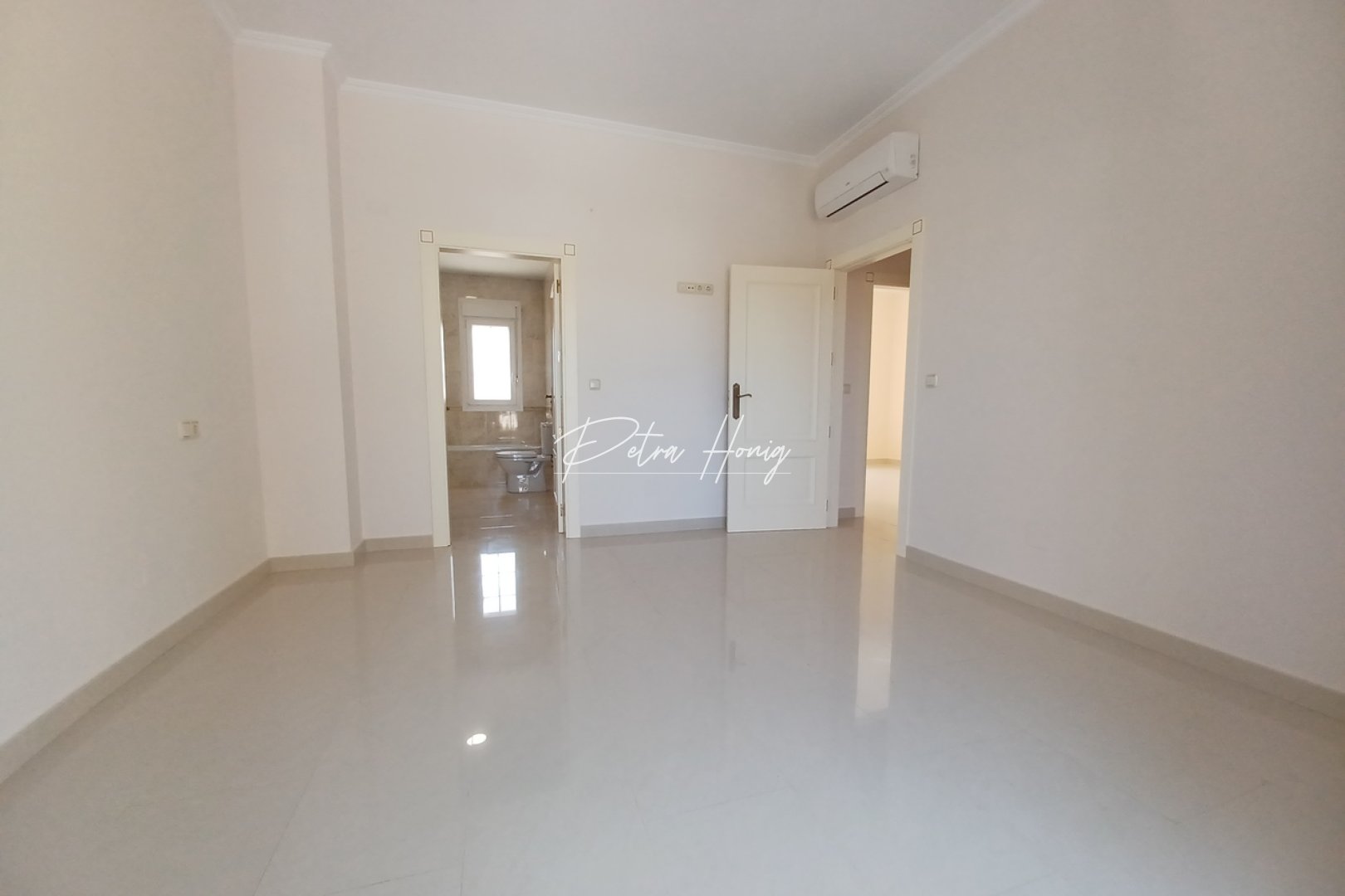 Resales - Villa - Cabo Roig