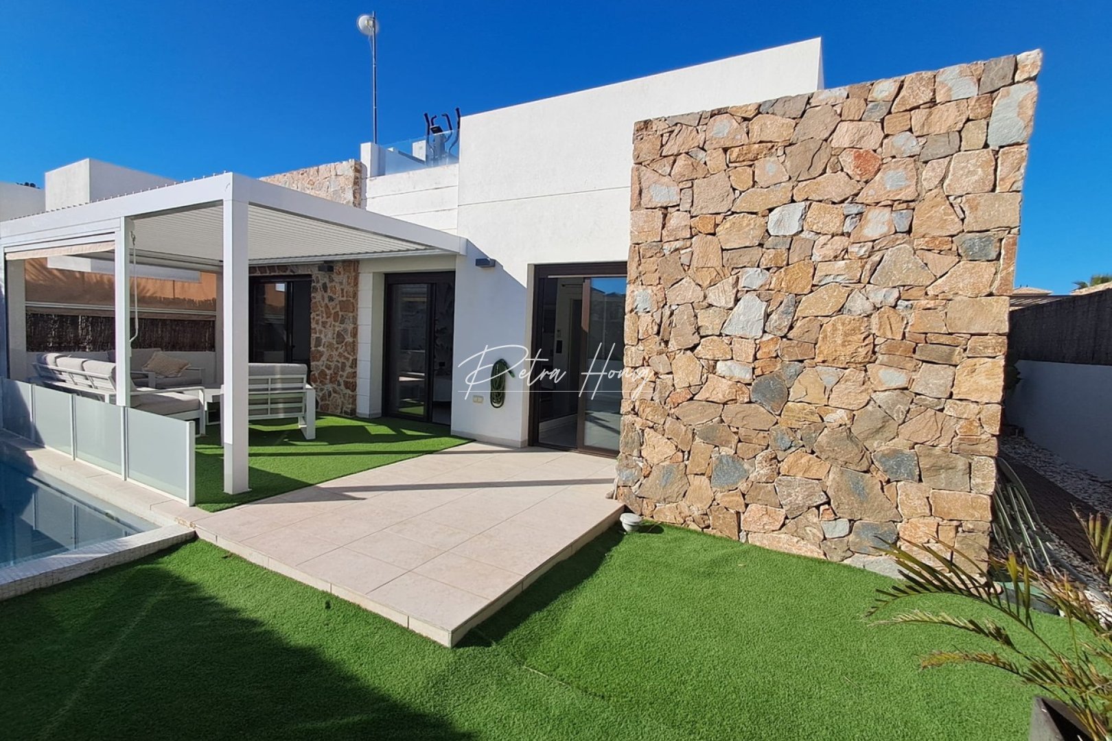 Resales - Villa - Cabo Roig