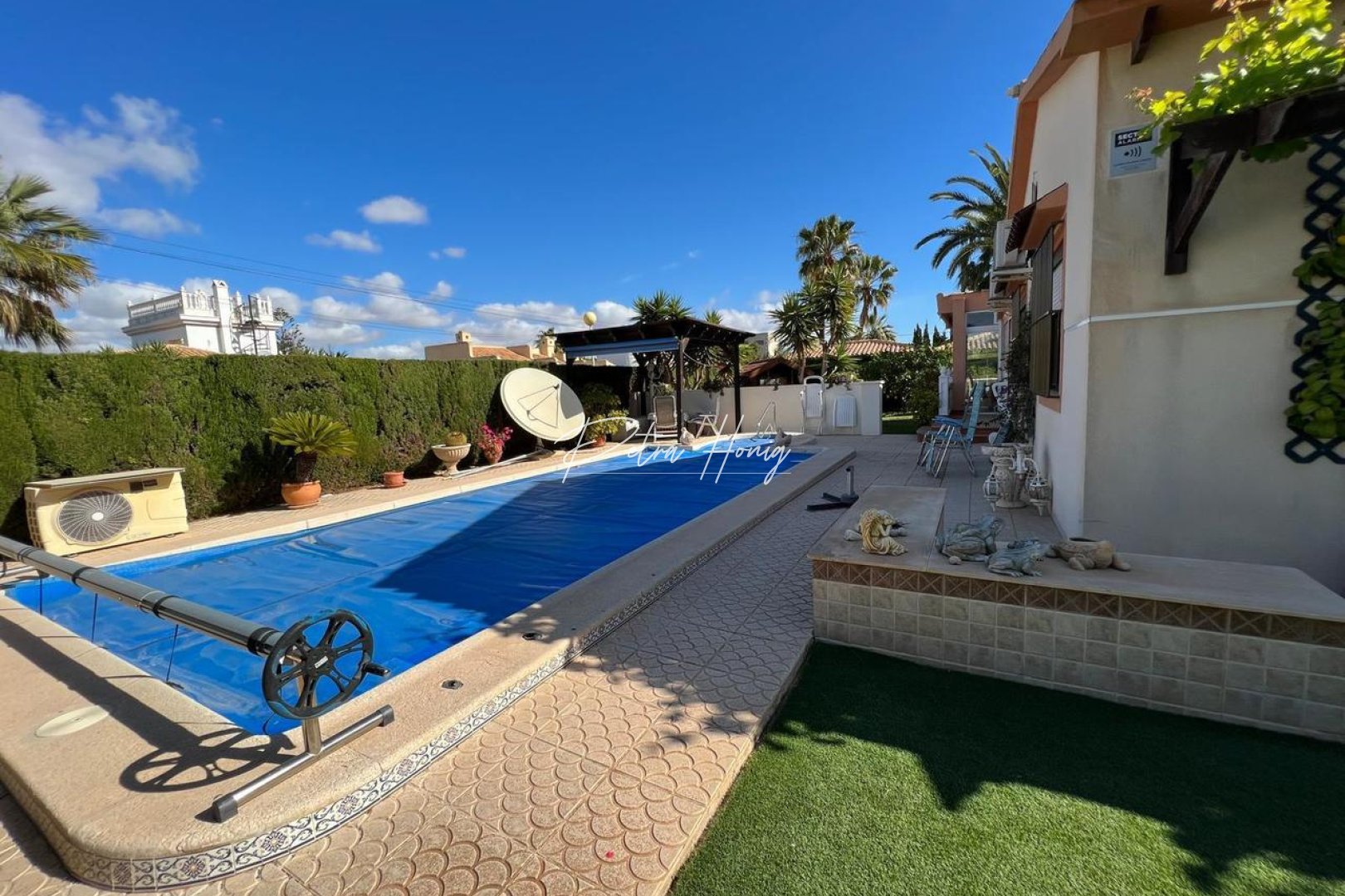 Resales - Villa - Cabo Roig