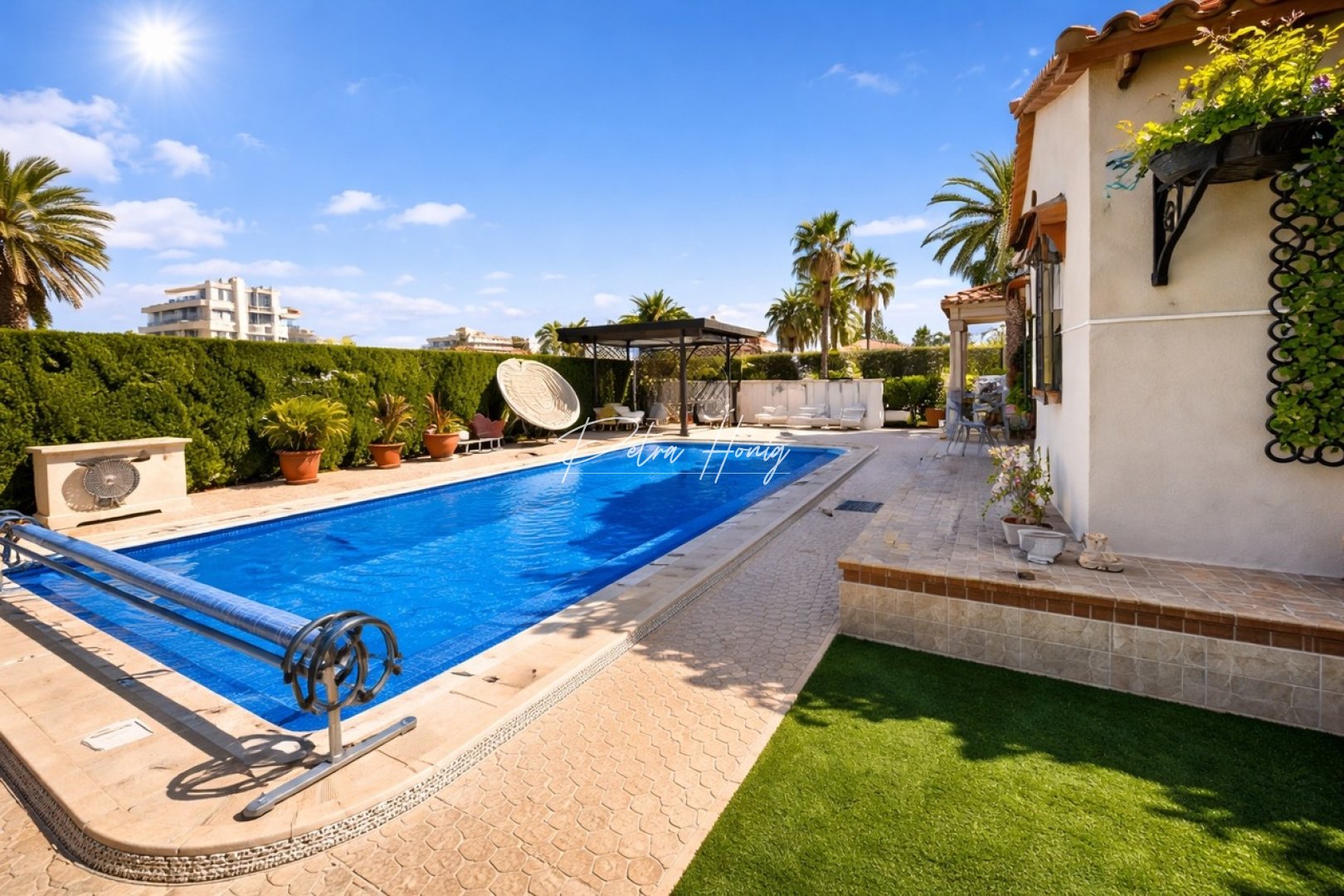Resales - Villa - Cabo Roig