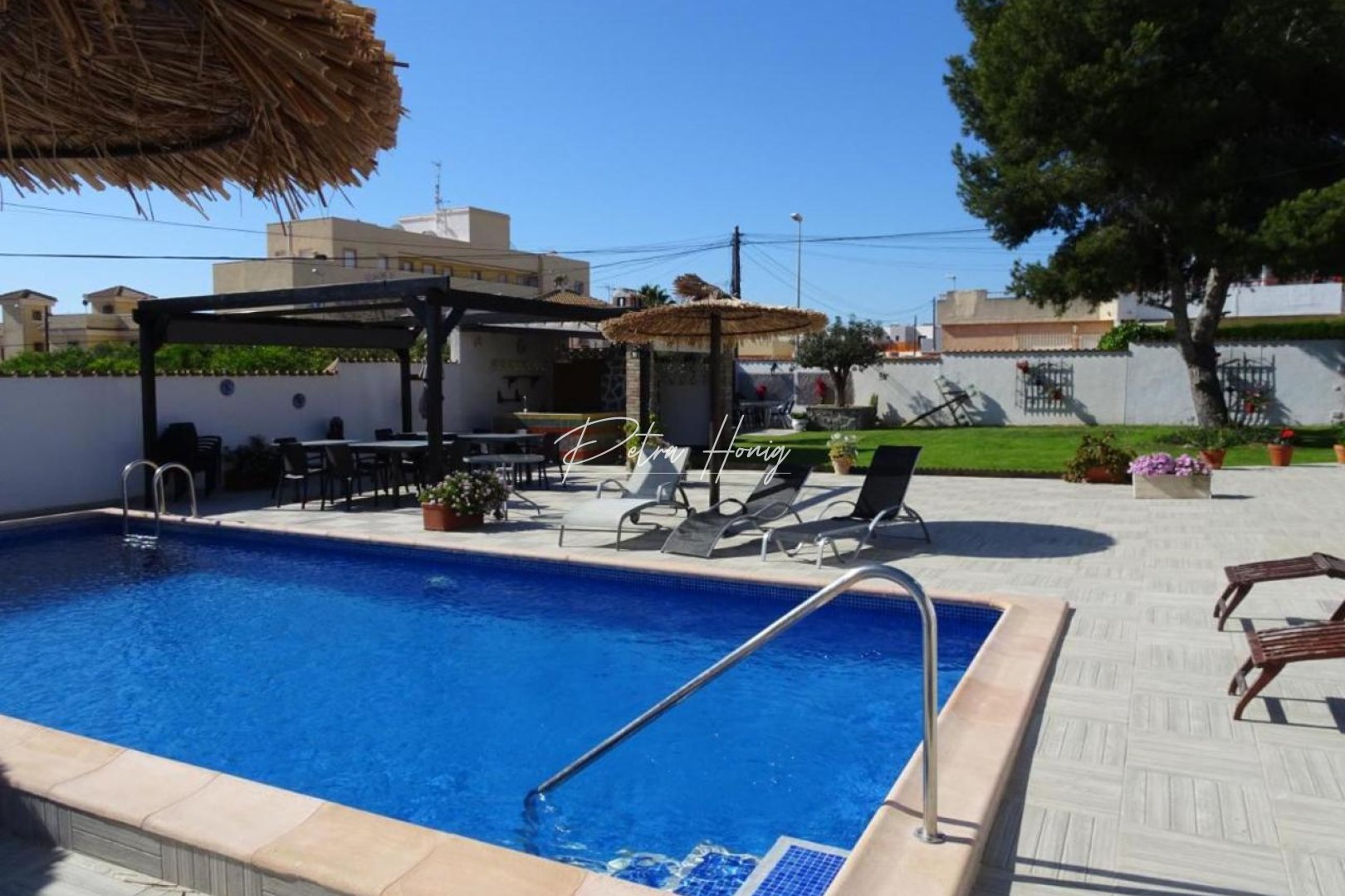 Resales - Villa - Cabo Roig