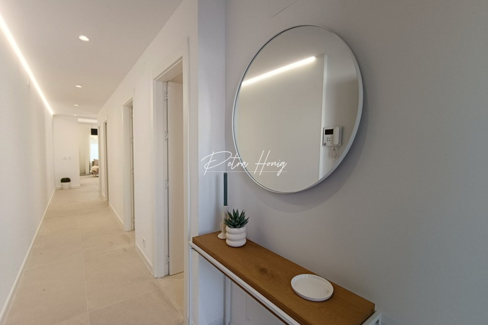 Resales - Villa - El Chaparral