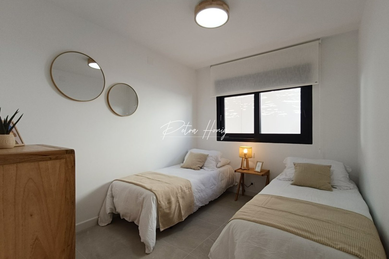 Resales - Villa - El Chaparral