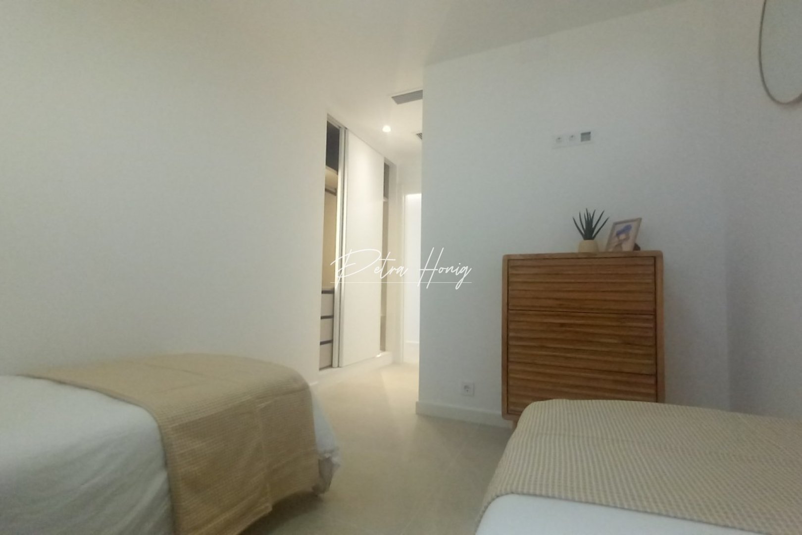 Resales - Villa - El Chaparral