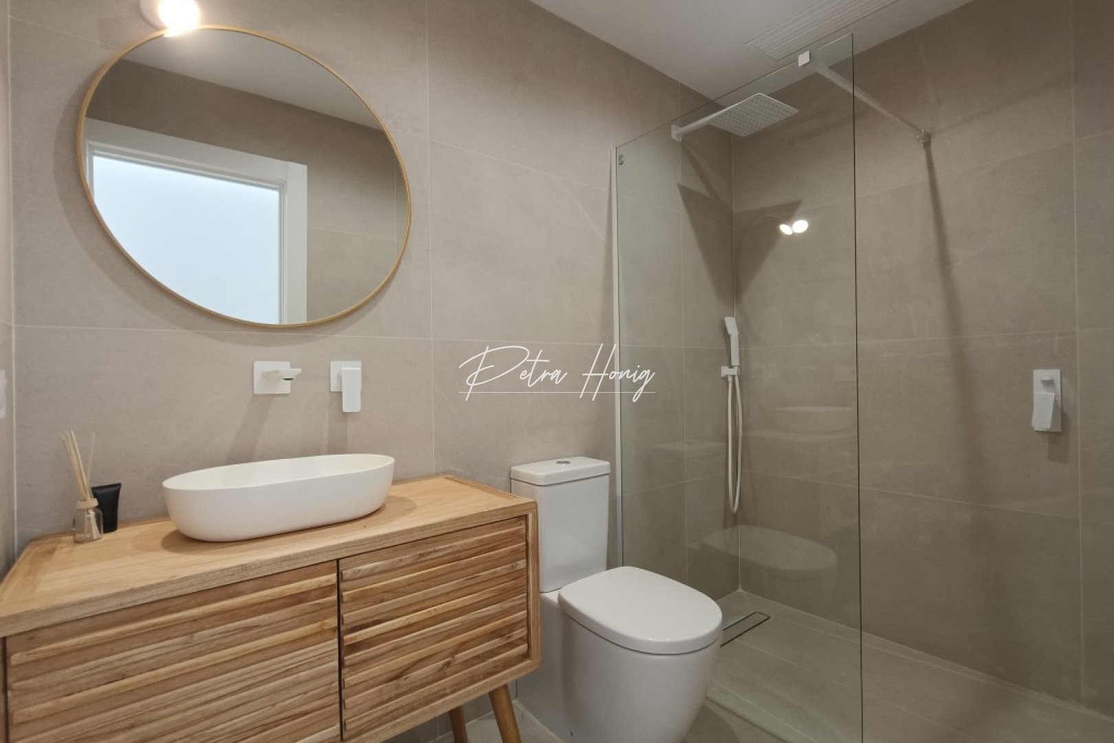 Resales - Villa - El Chaparral