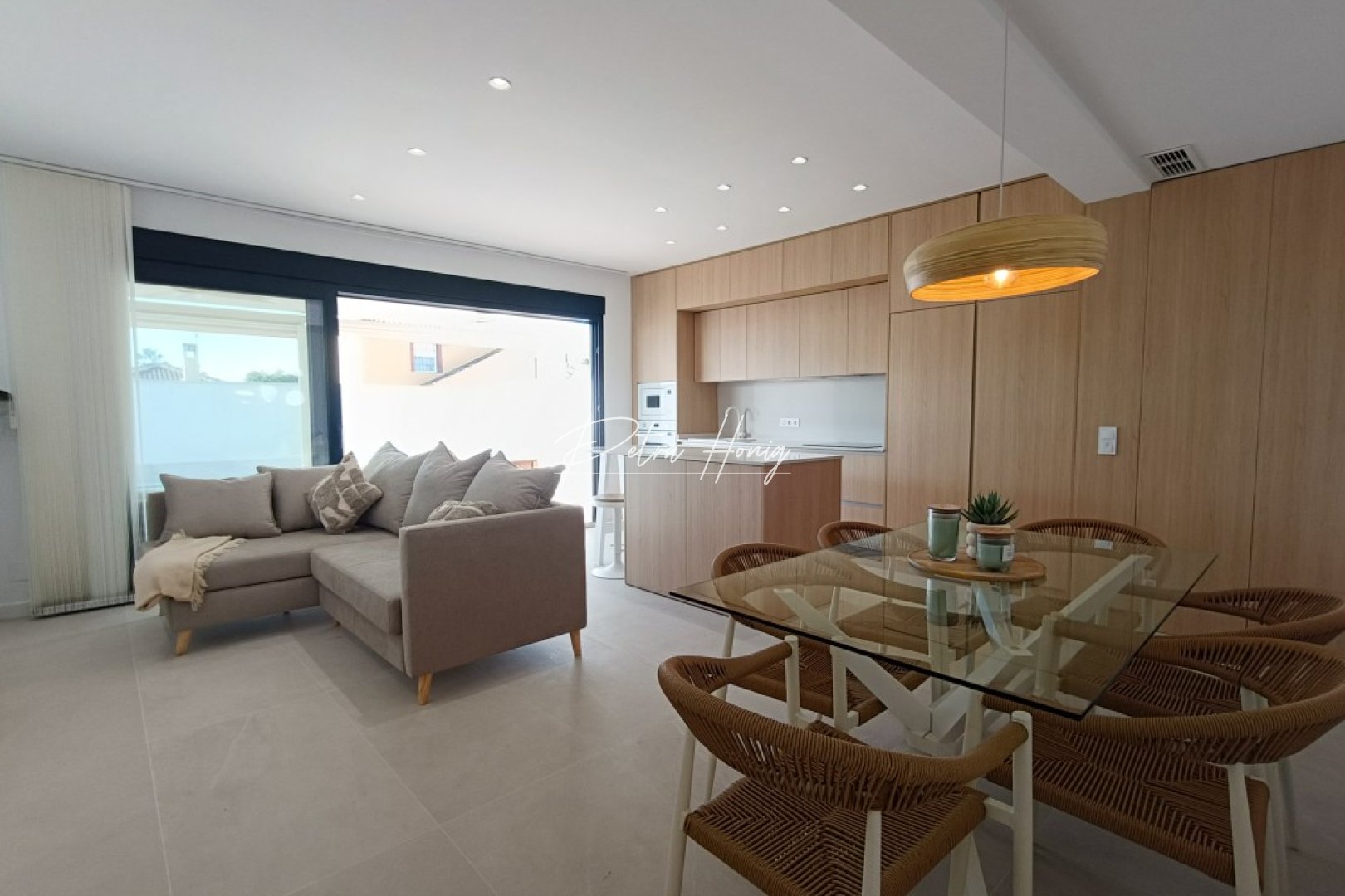 Resales - Villa - El Chaparral