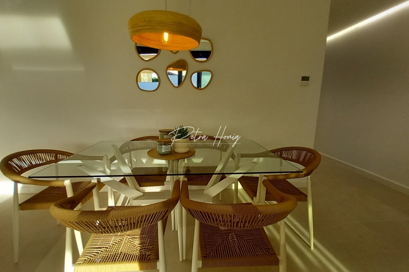 Resales - Villa - El Chaparral