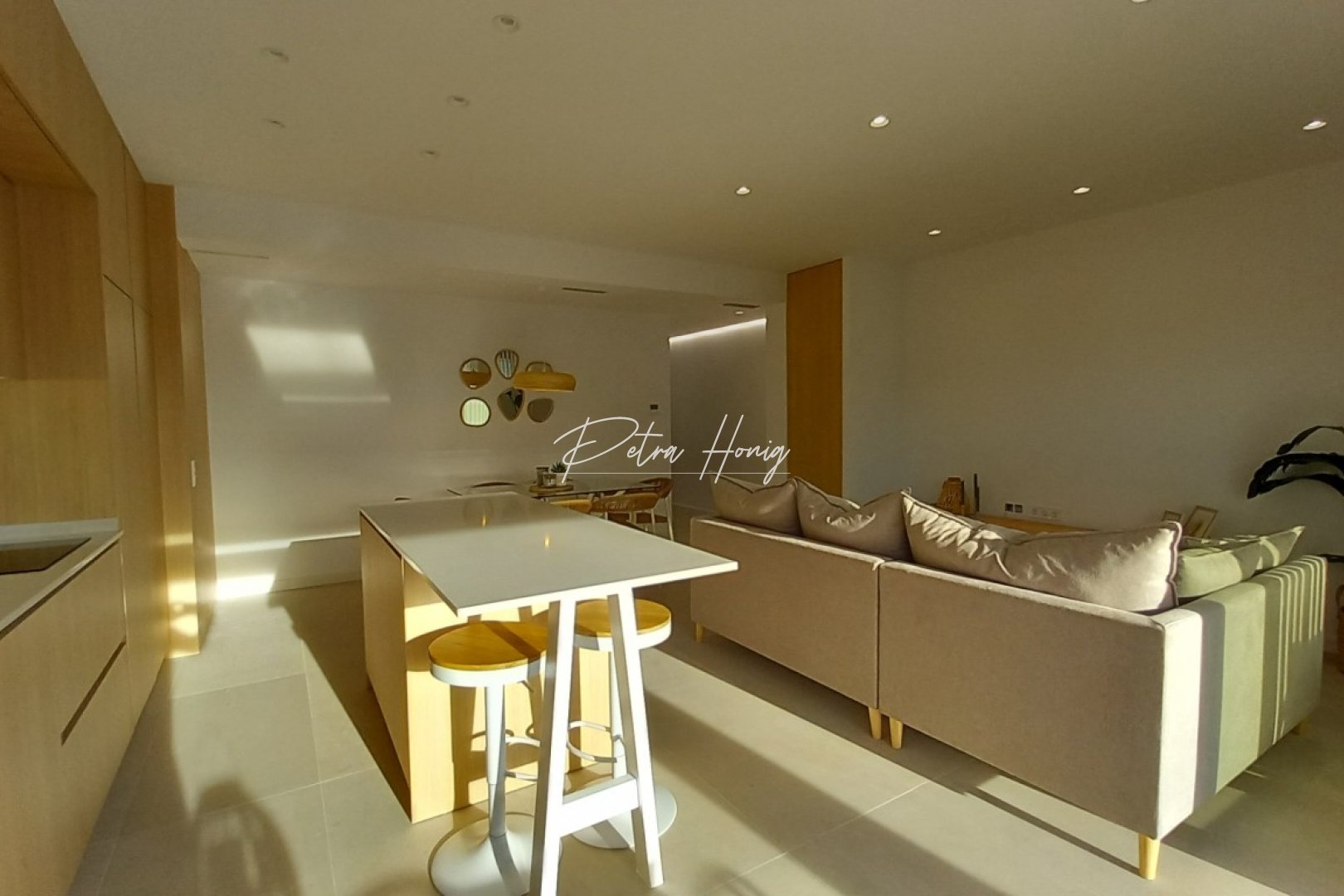 Resales - Villa - El Chaparral