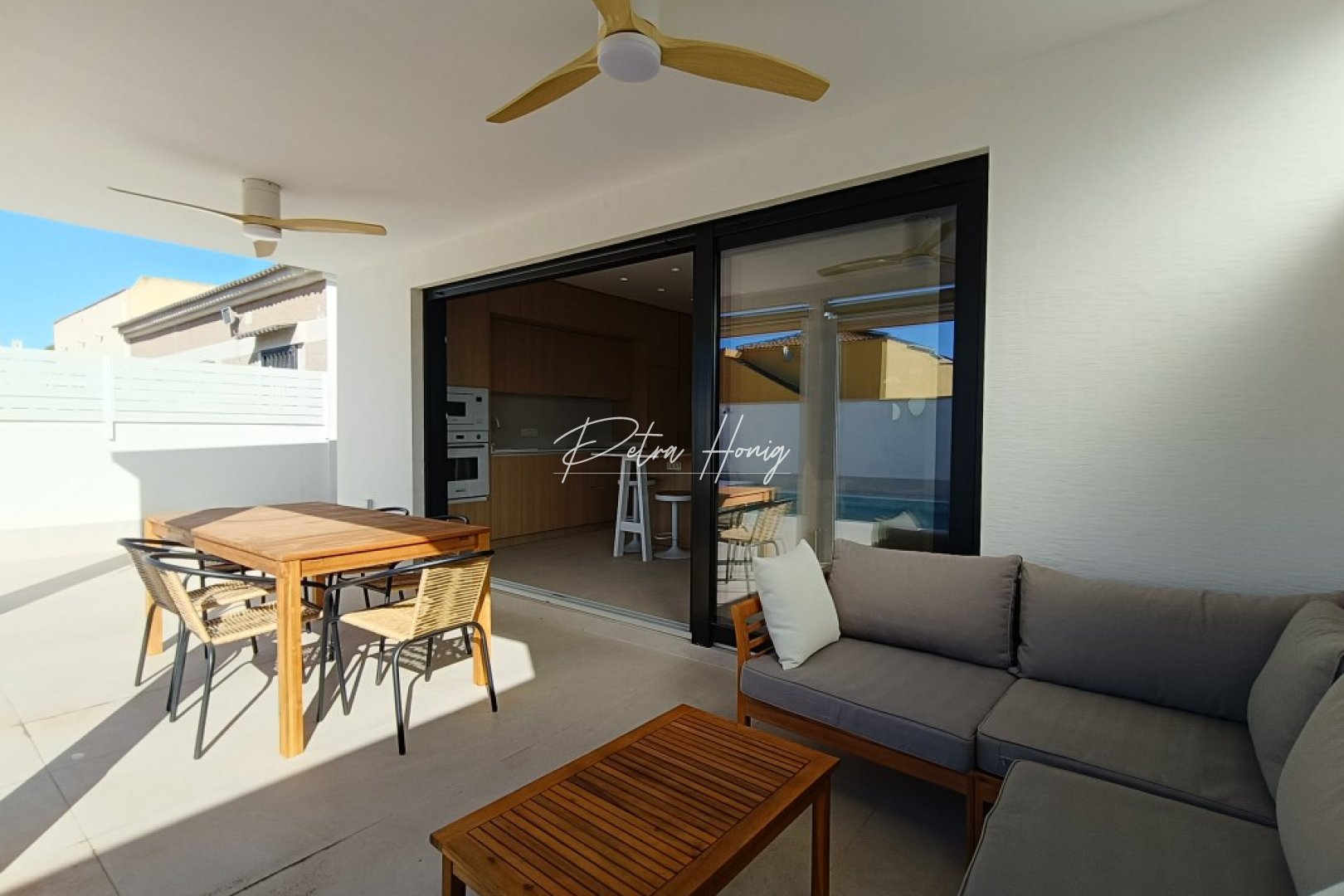 Resales - Villa - El Chaparral