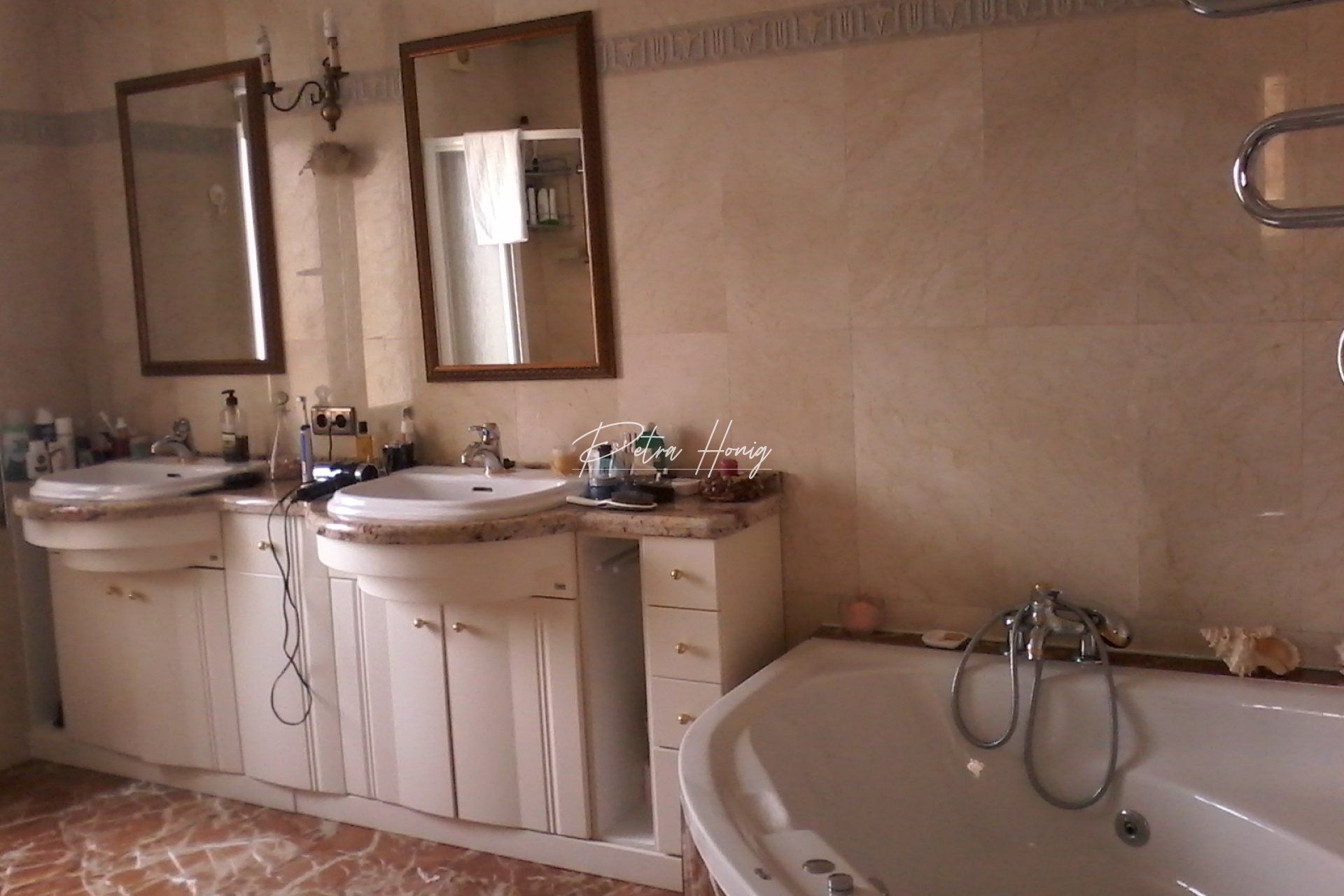 Resales - Villa - El Chaparral