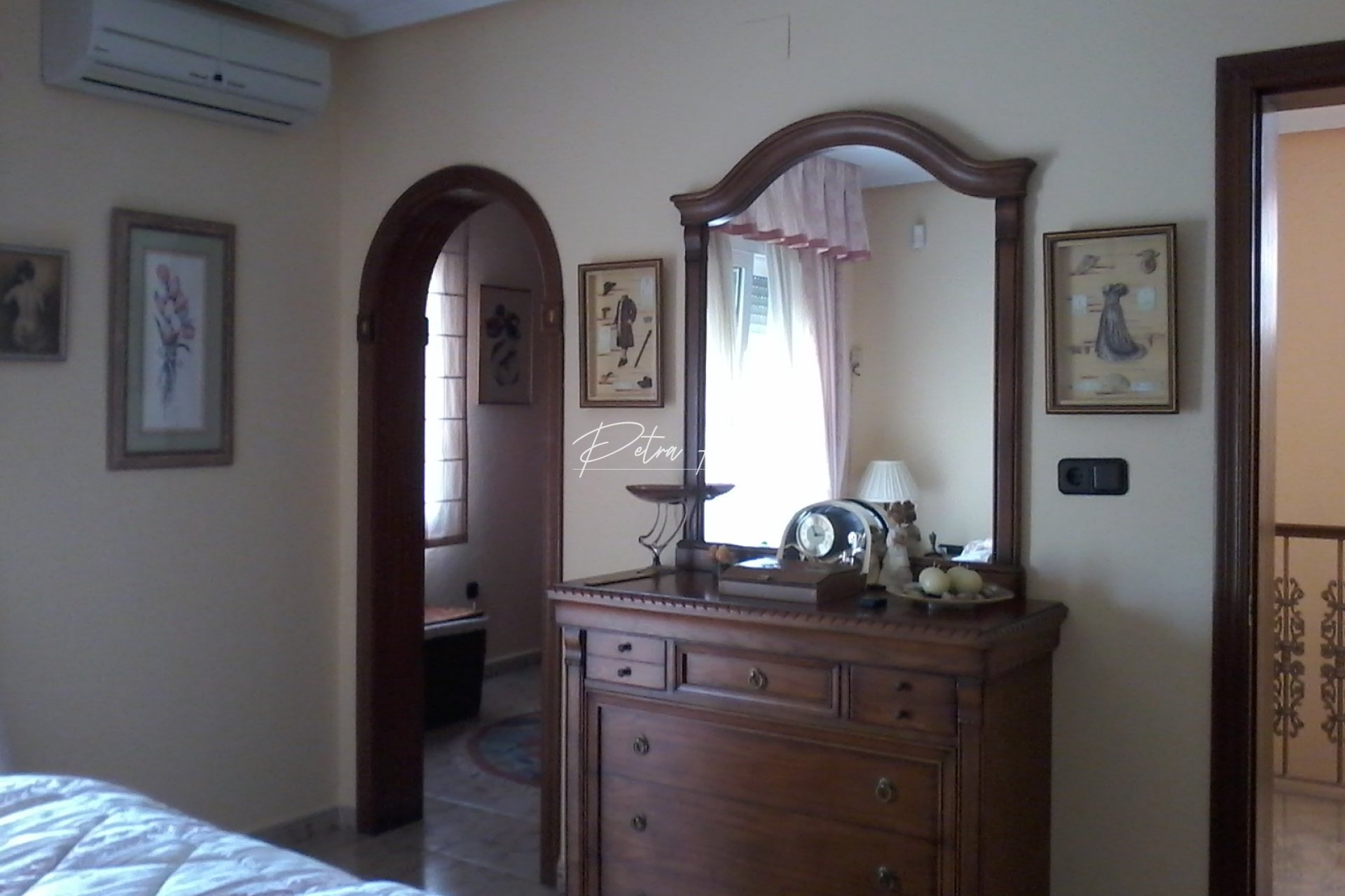 Resales - Villa - El Chaparral