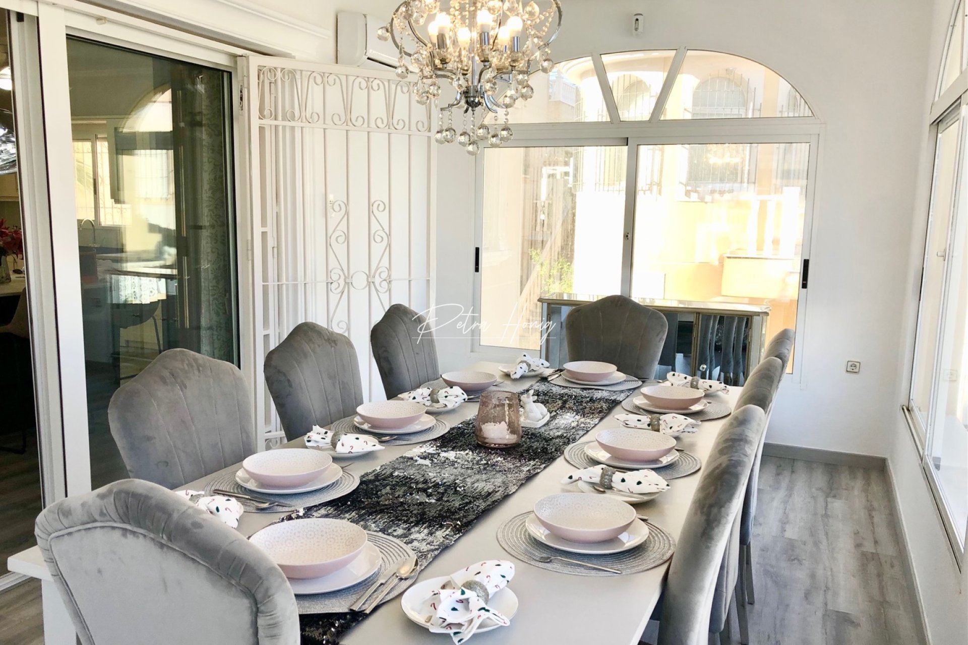 Resales - Villa - El Galan