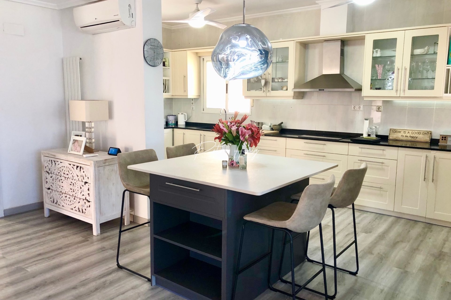 Resales - Villa - El Galan