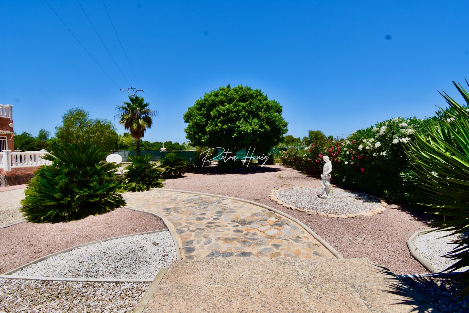 Resales - Villa - La Marina - La Hoya